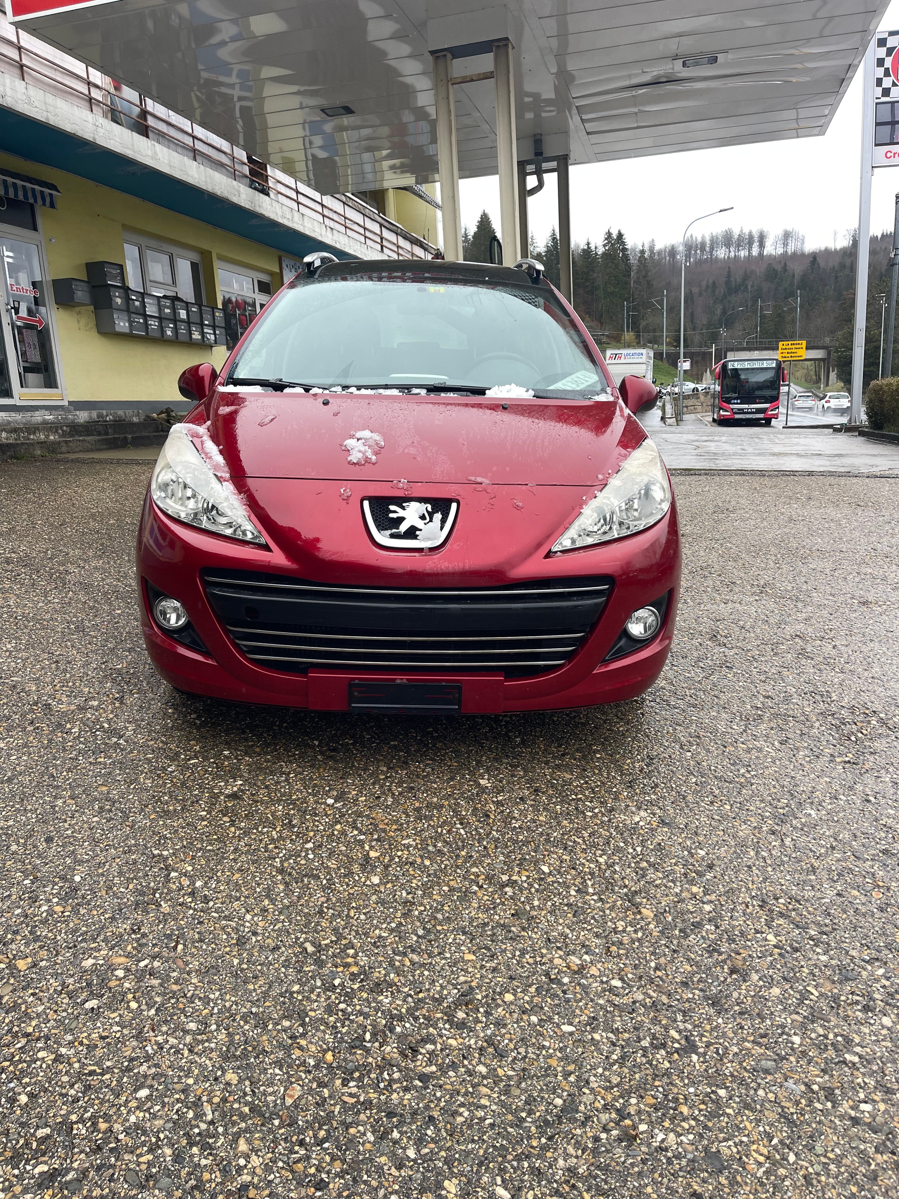 PEUGEOT 207 SW 1.6 HDI Sport