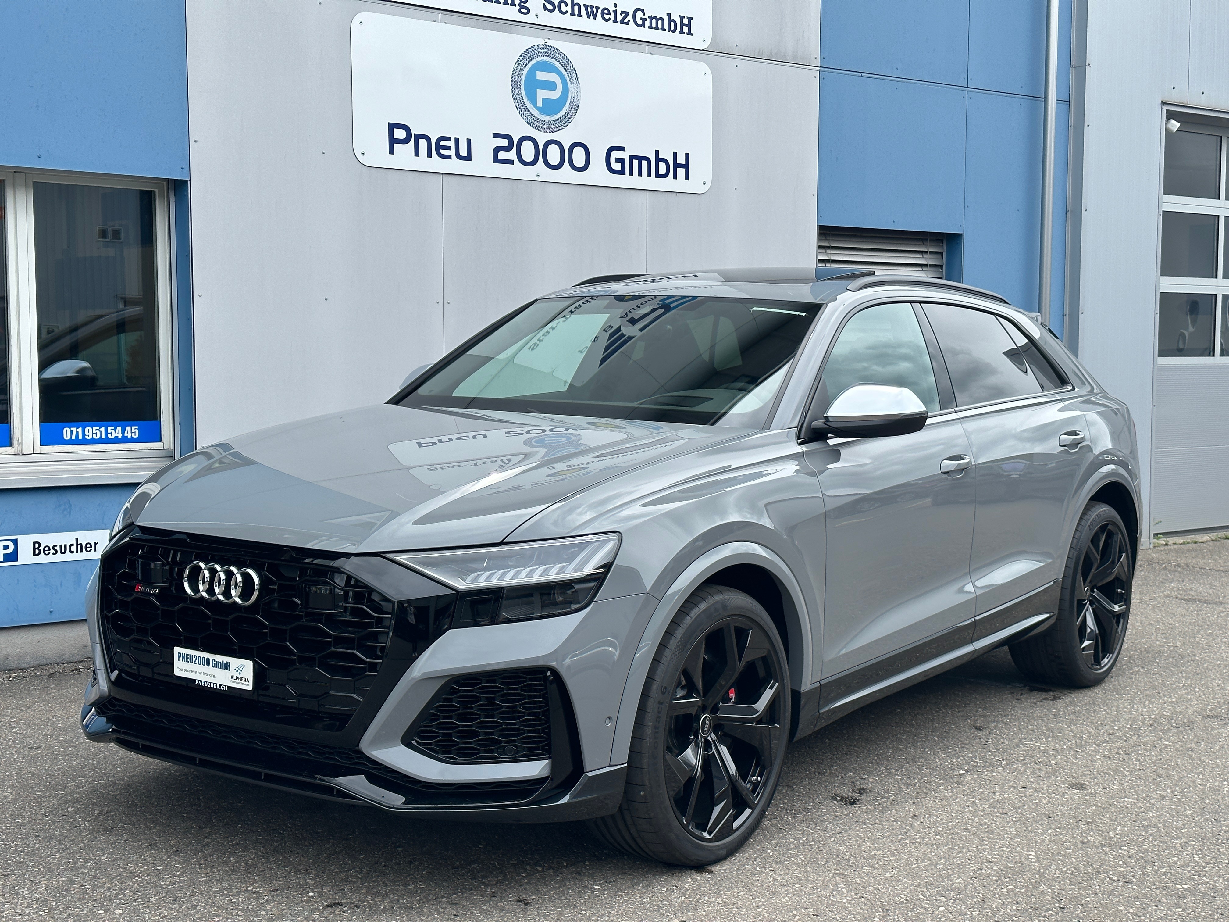 AUDI RSQ8 quattro tiptronic *Nardograu*