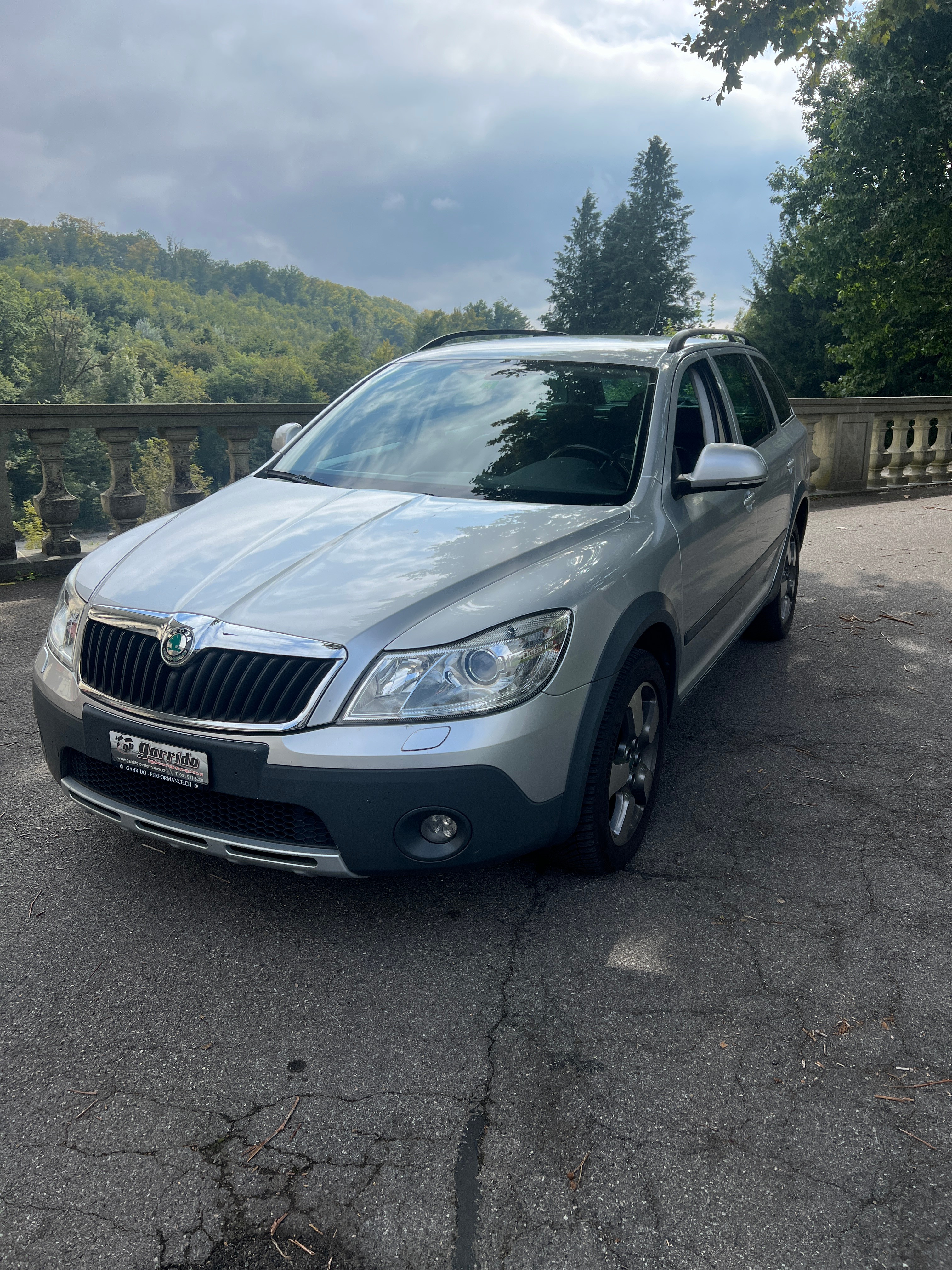 SKODA Octavia Combi 2.0 TDI Scout 4x4 DSG