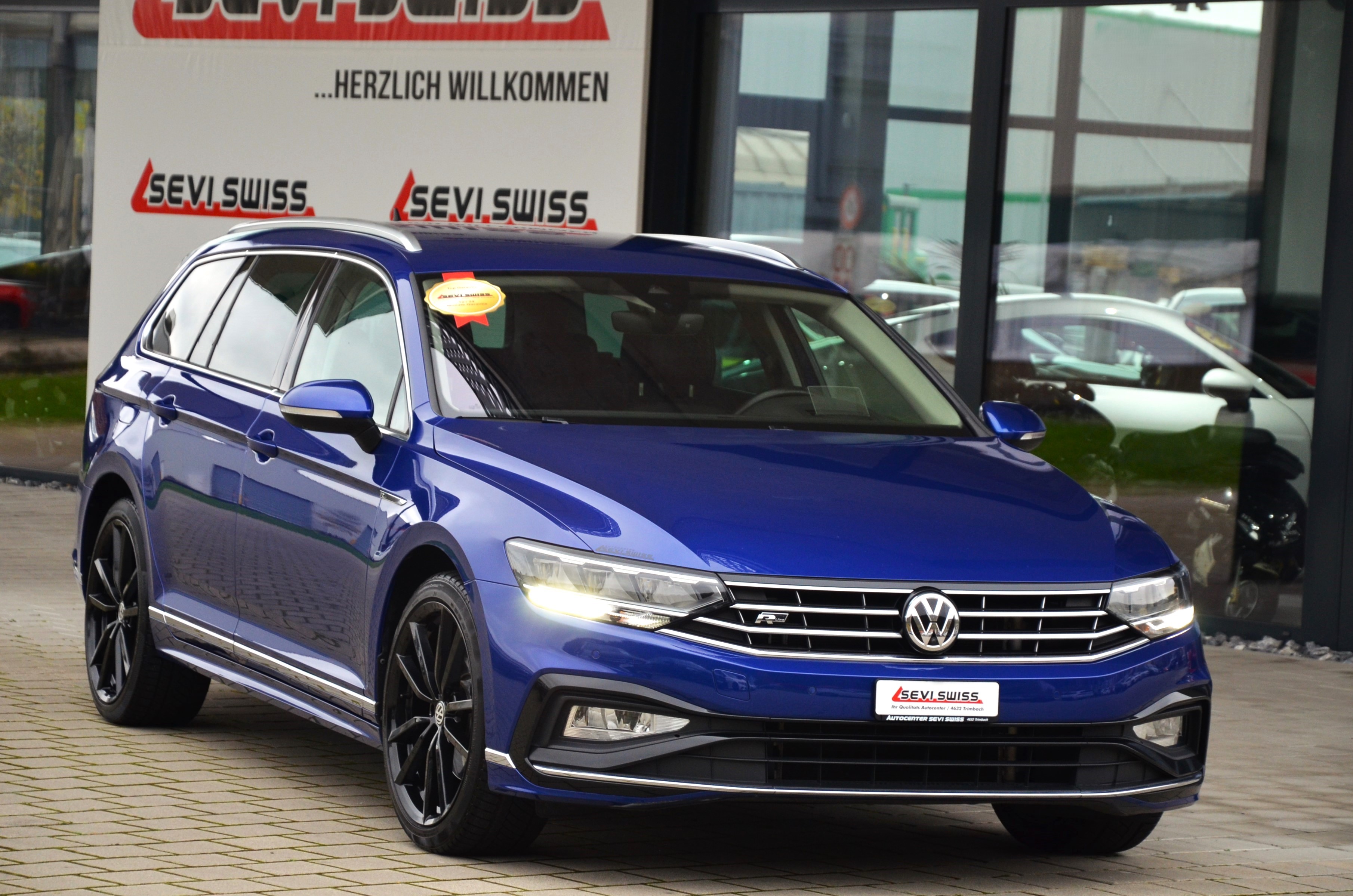 VW Passat 2.0 TDI BMT Elegance DSG*R-Line*