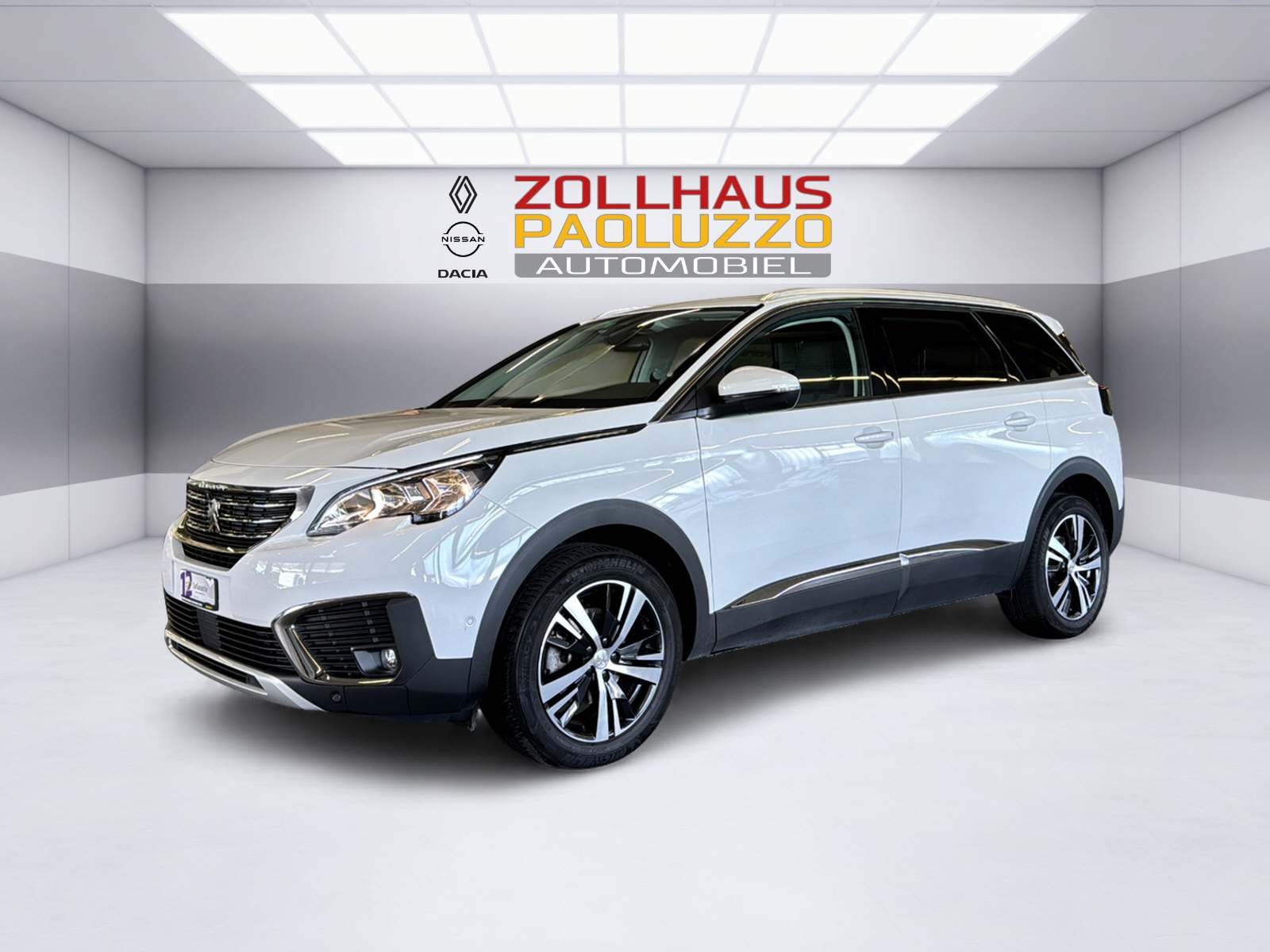 PEUGEOT 5008 1.2 PureTech Allure