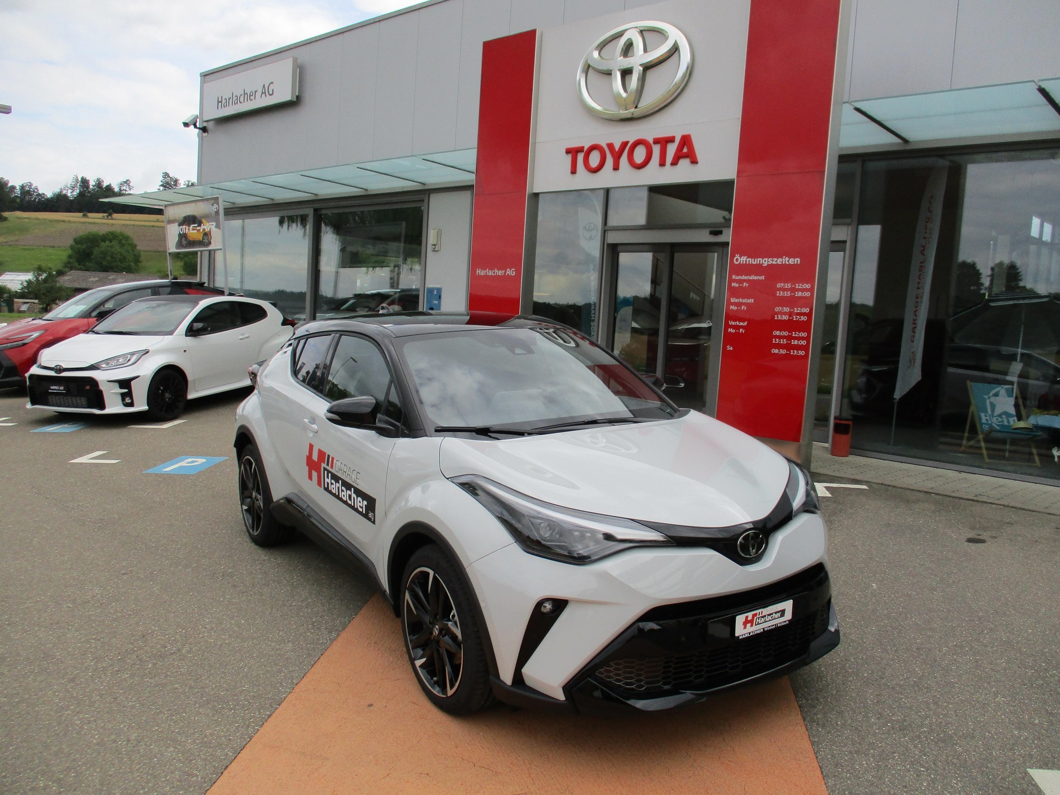 TOYOTA C-HR 2.0 VVTi HSD GR Sport