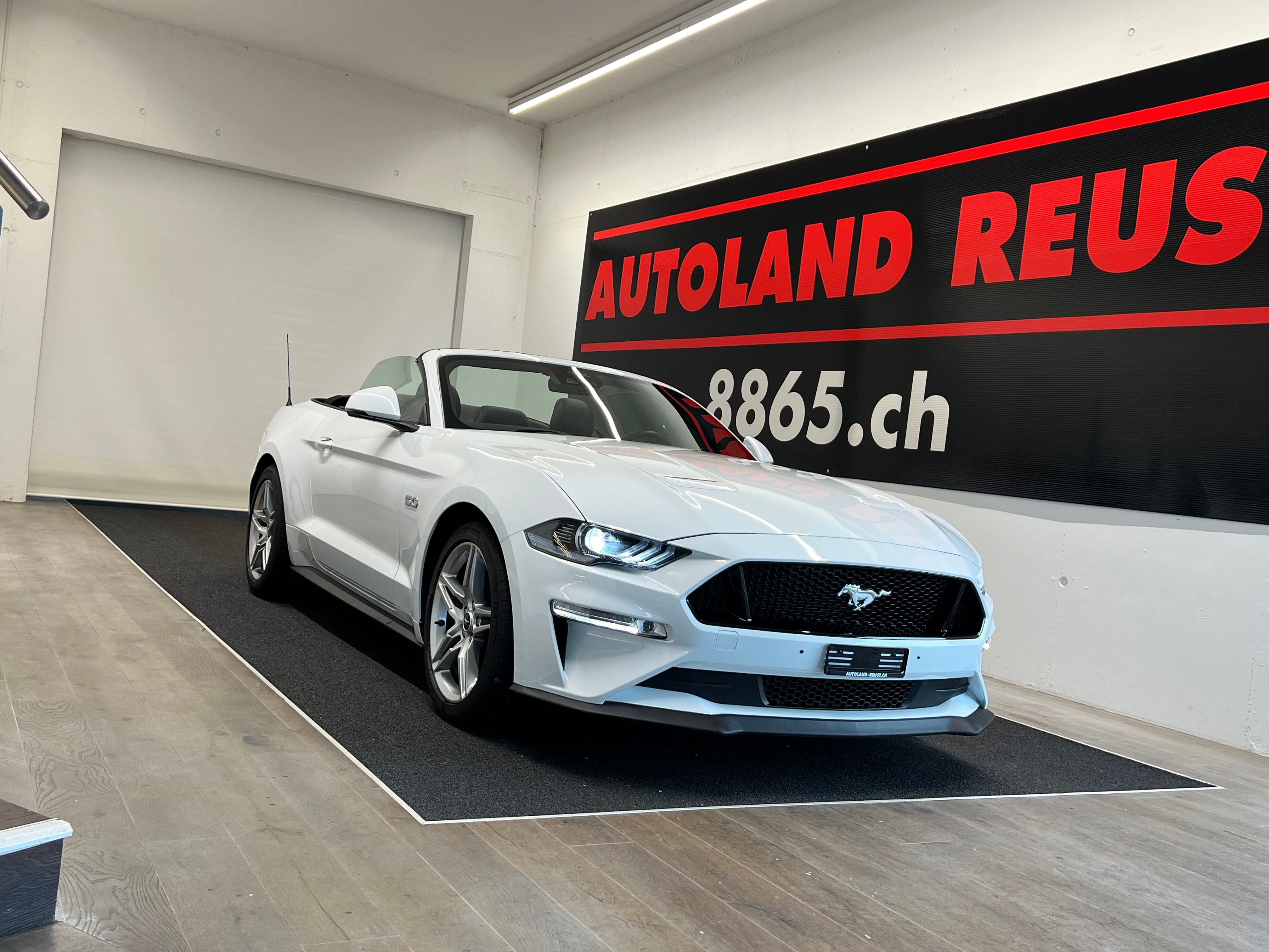 FORD Mustang Convertible 5.0 V8 GT Automat