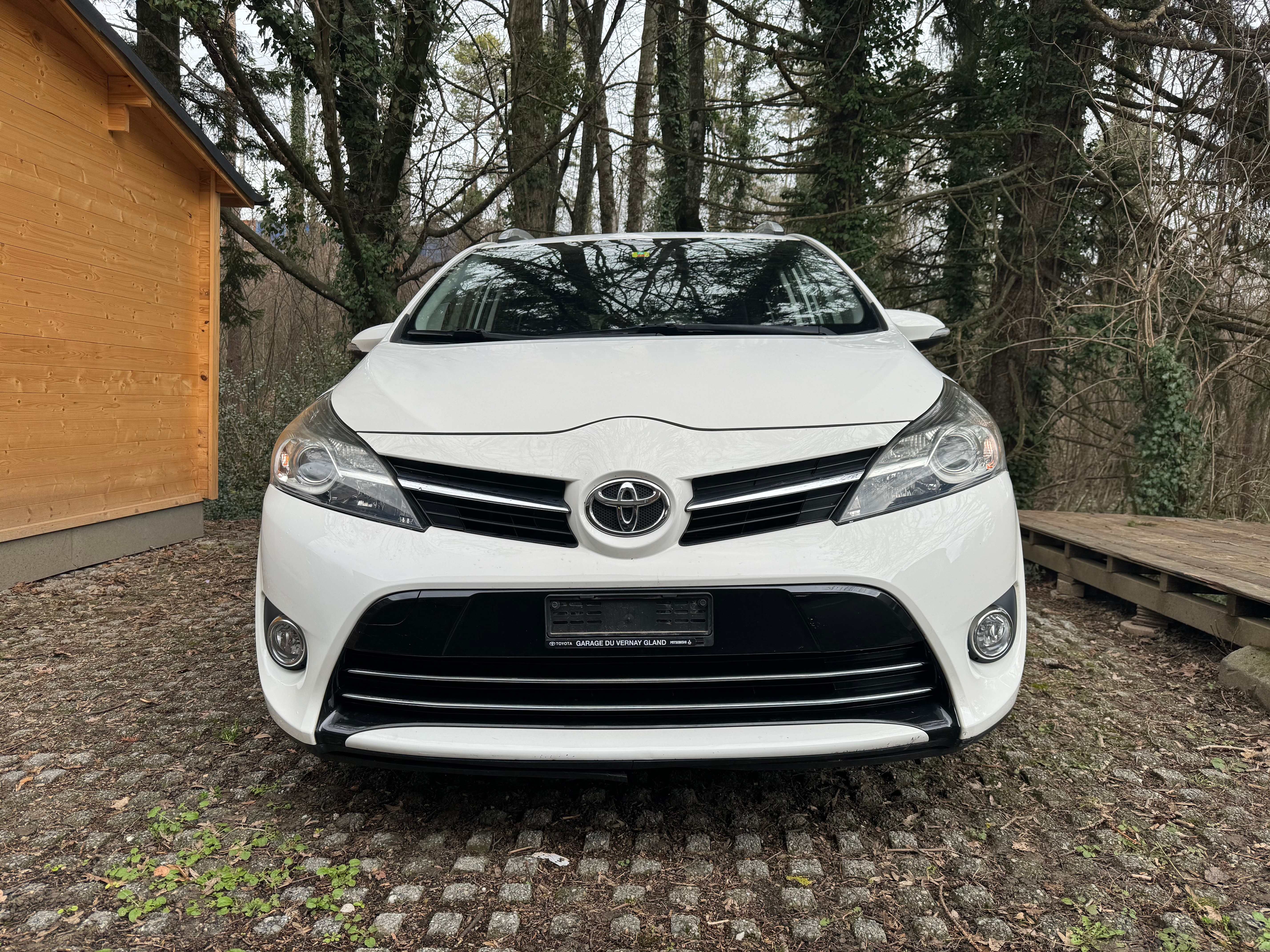 TOYOTA Verso 1.8 Trend