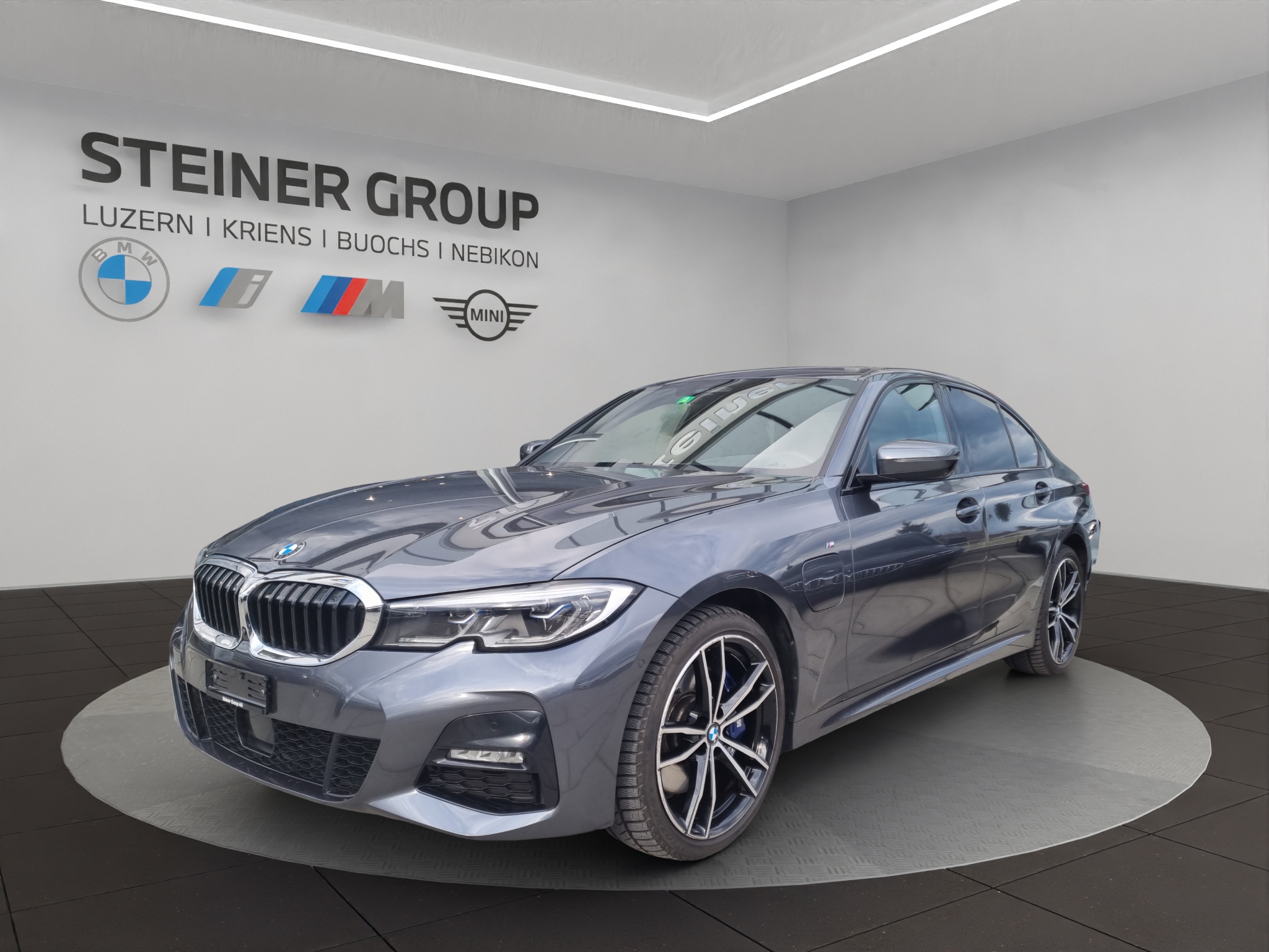 BMW 330e Steptronic M Sport