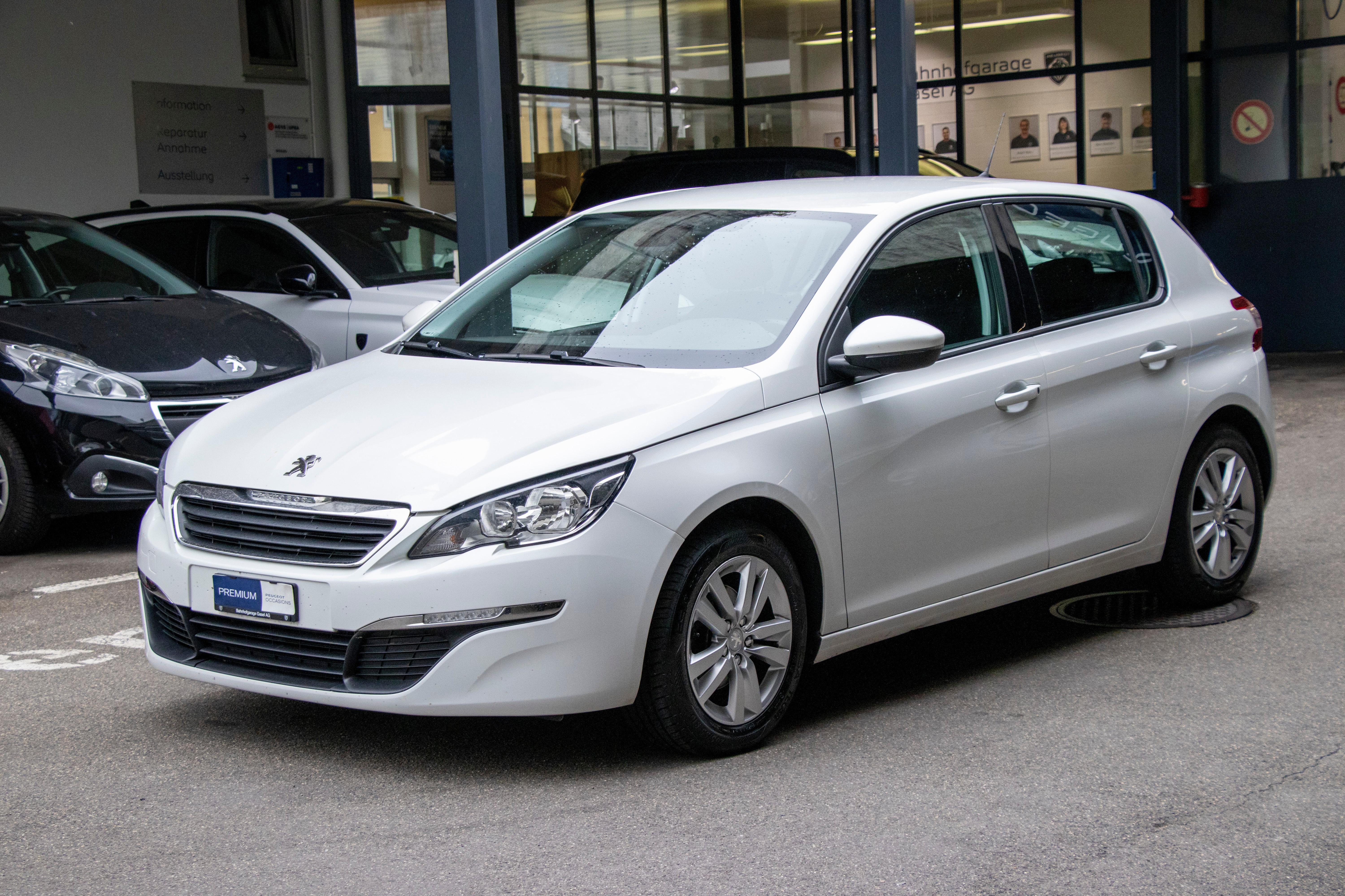 PEUGEOT 308 1.2 THP Active