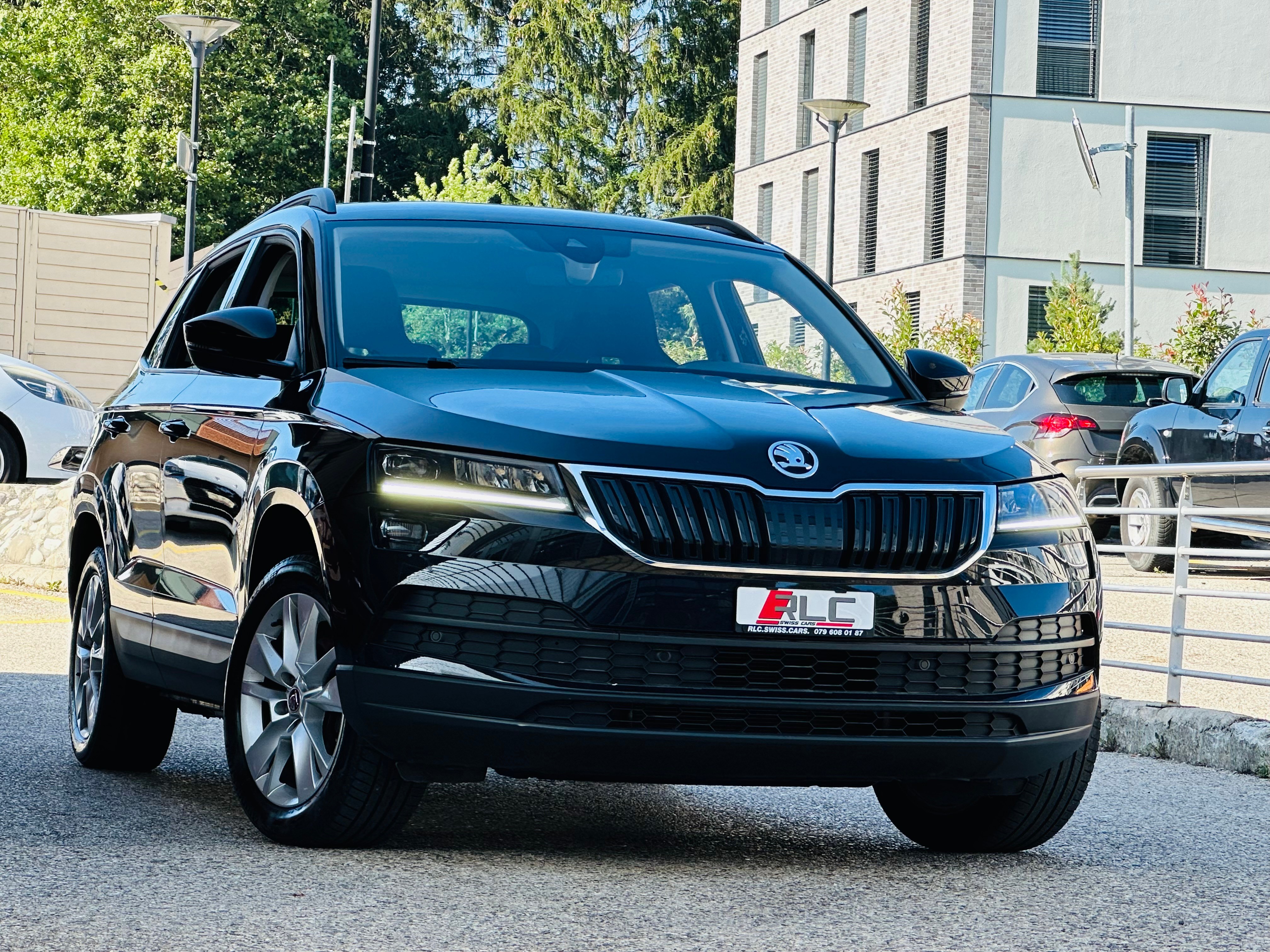 SKODA Karoq 1.0 TSI Ambition DSG