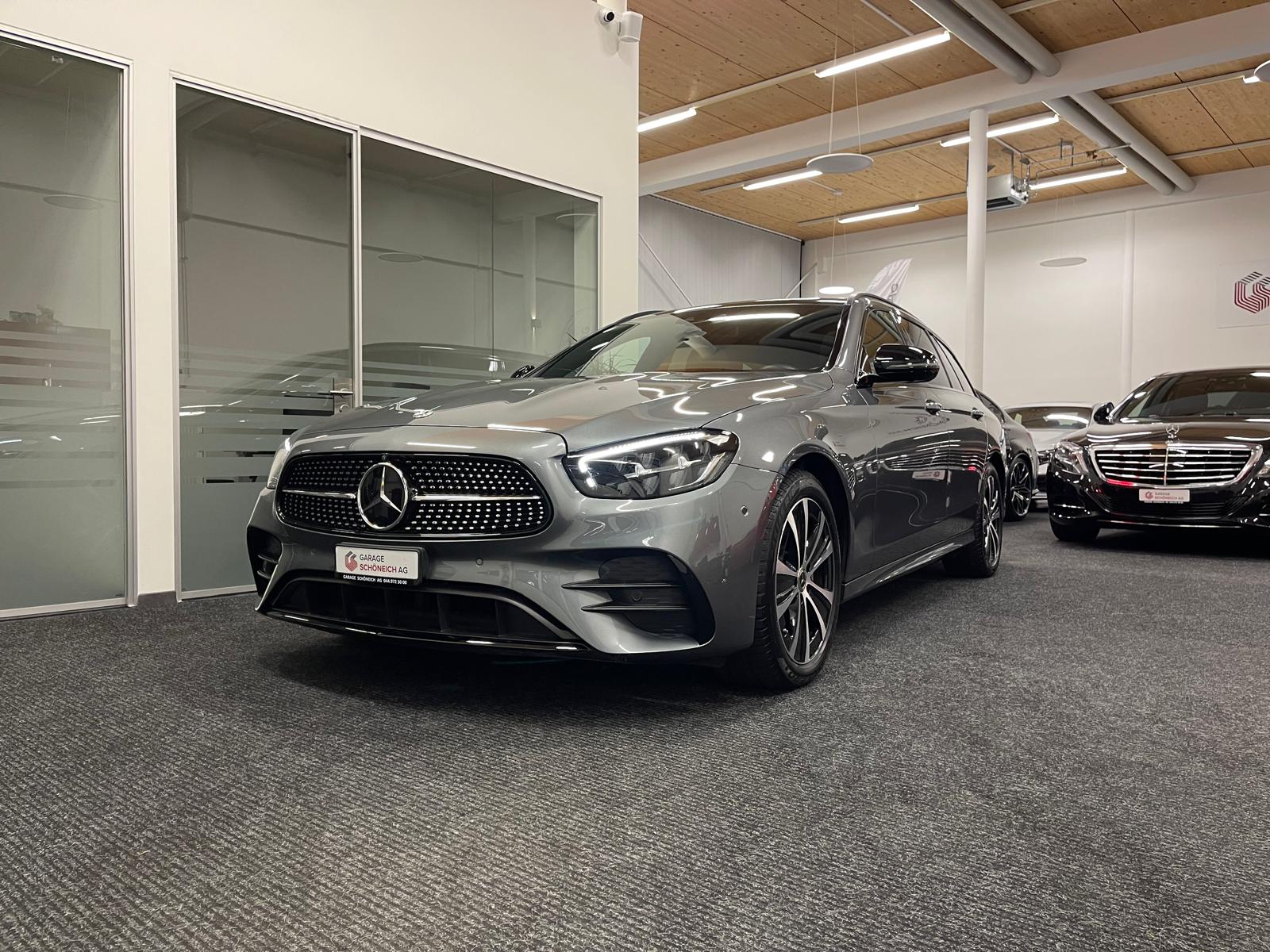 MERCEDES-BENZ E 220 d T 4Matic AMG Line 9G-Tronic