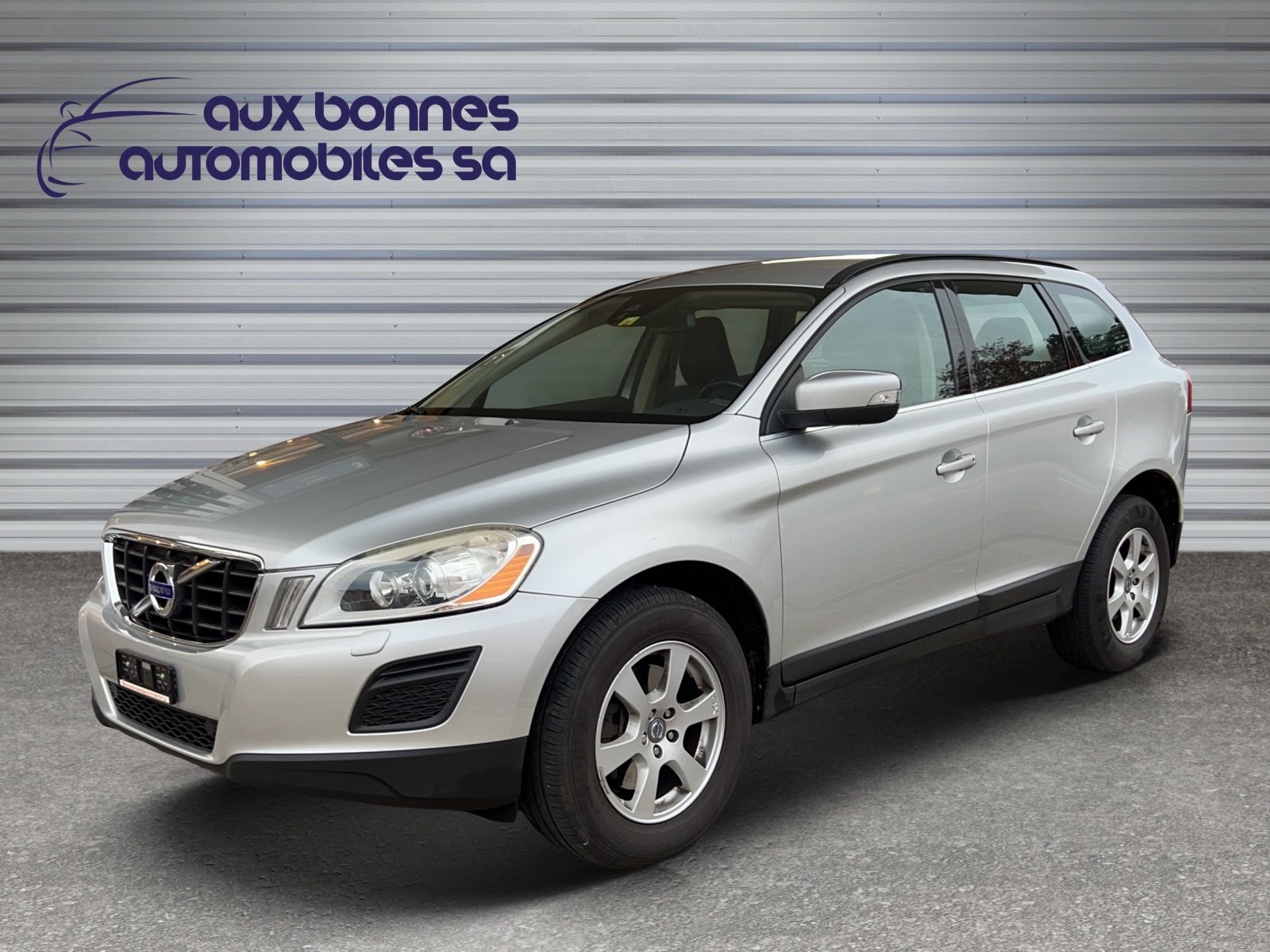 VOLVO XC60 D5 AWD Momentum Geartronic