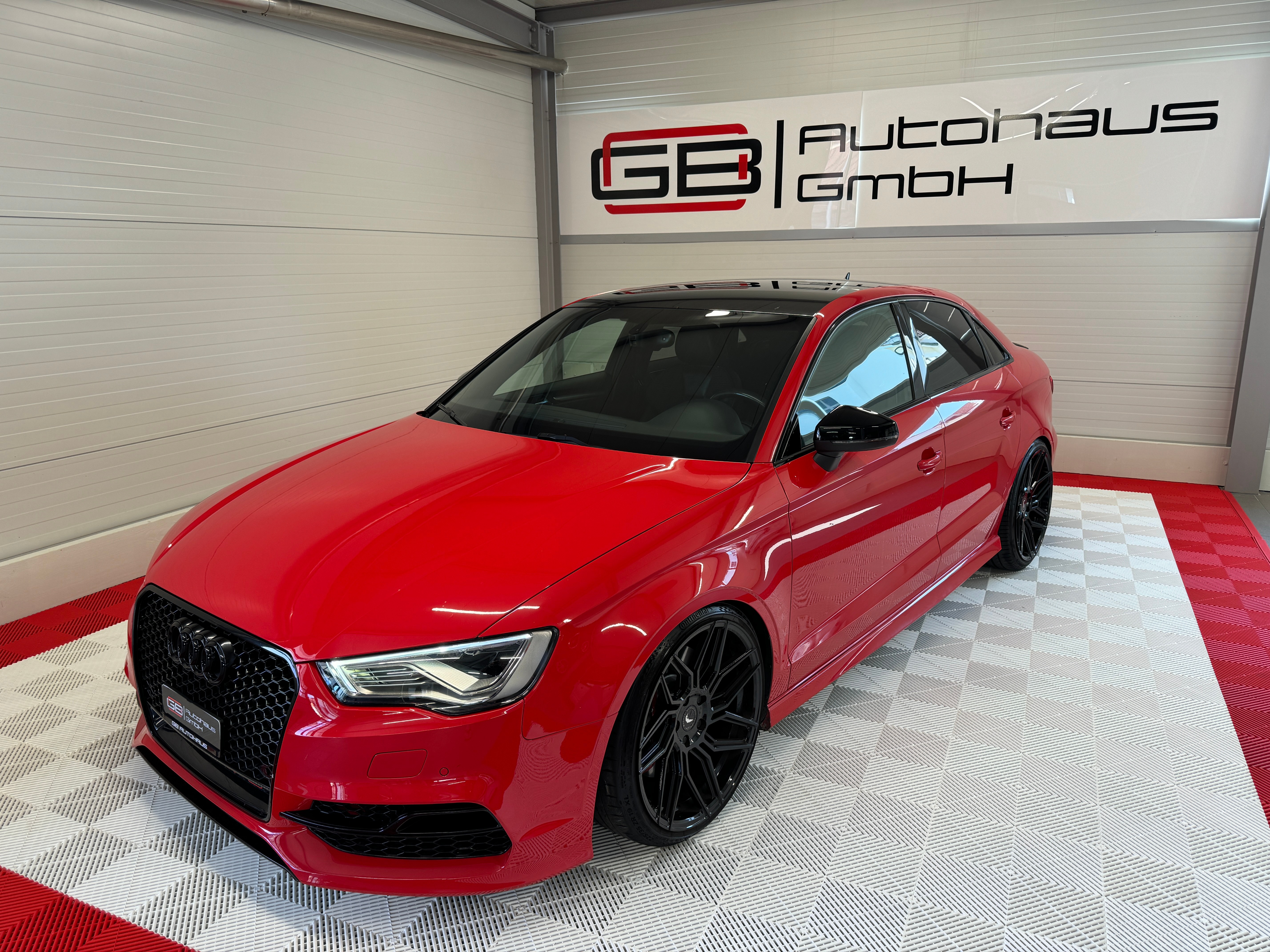 AUDI S3 Sedan 2.0 TFSI quattro S-tronic