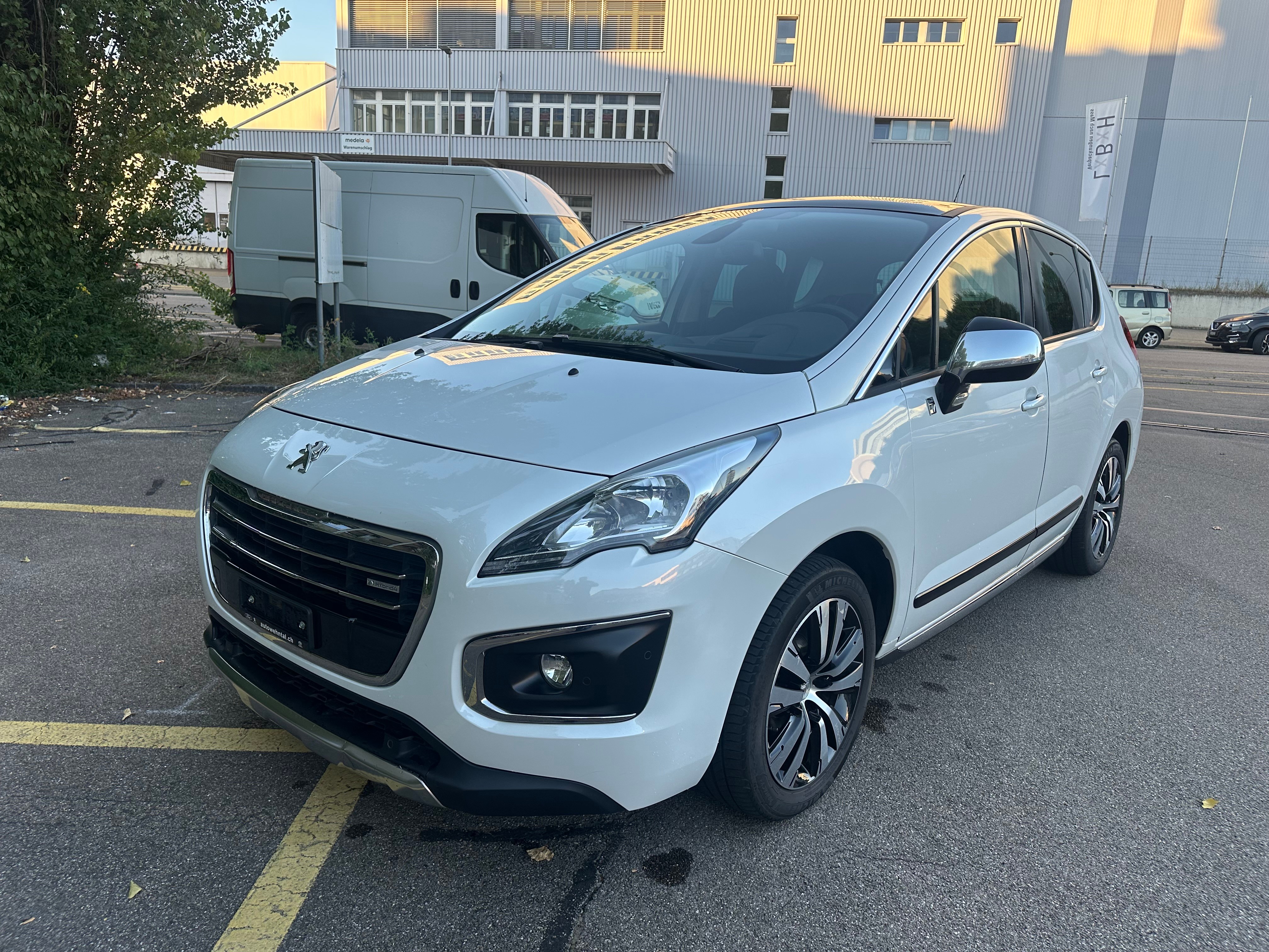 PEUGEOT 3008 HYbrid4 2.0 HDI ETG6