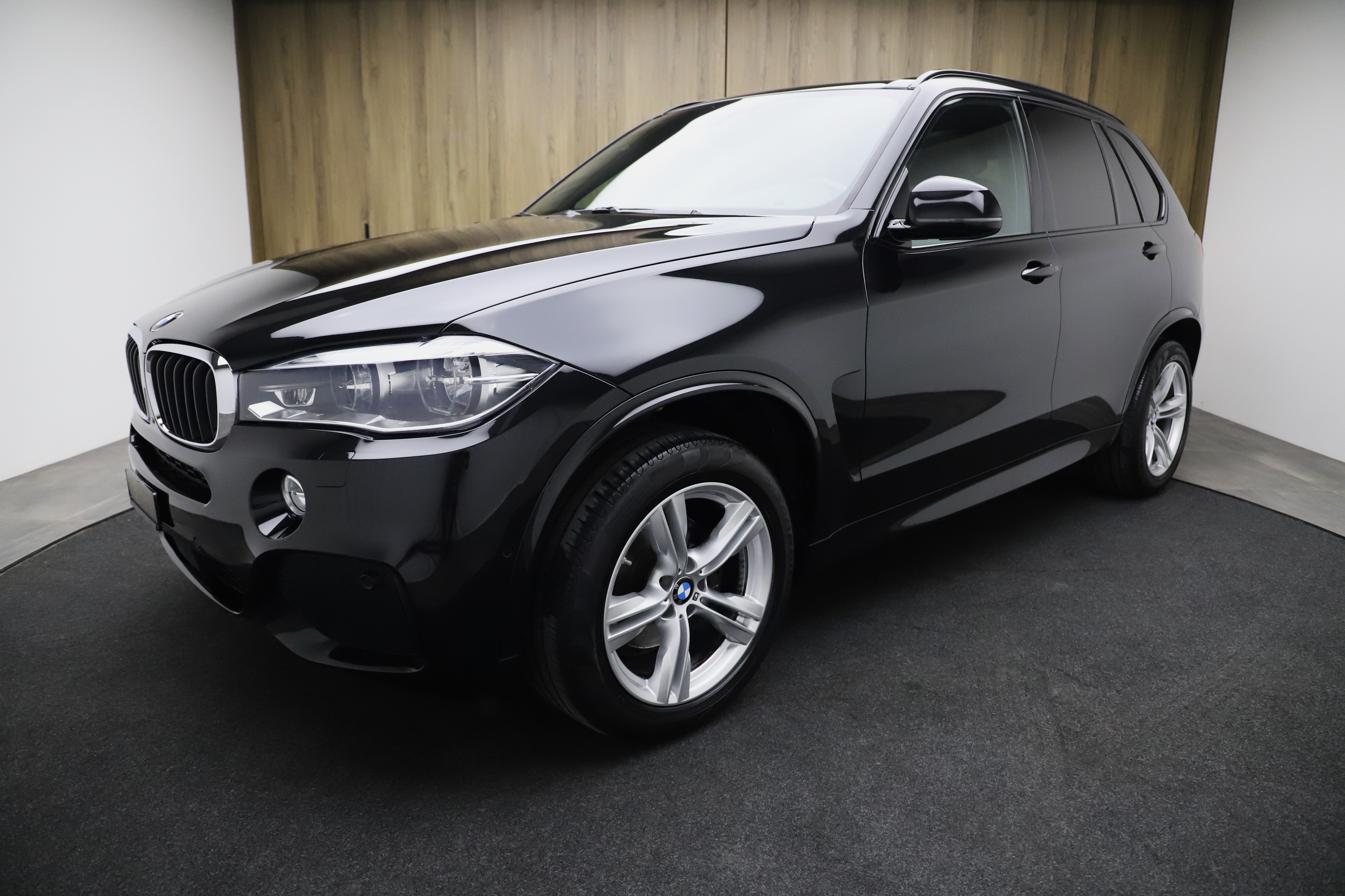 BMW X5 xDrive 30d Steptronic M Sport mit 7 Sitze