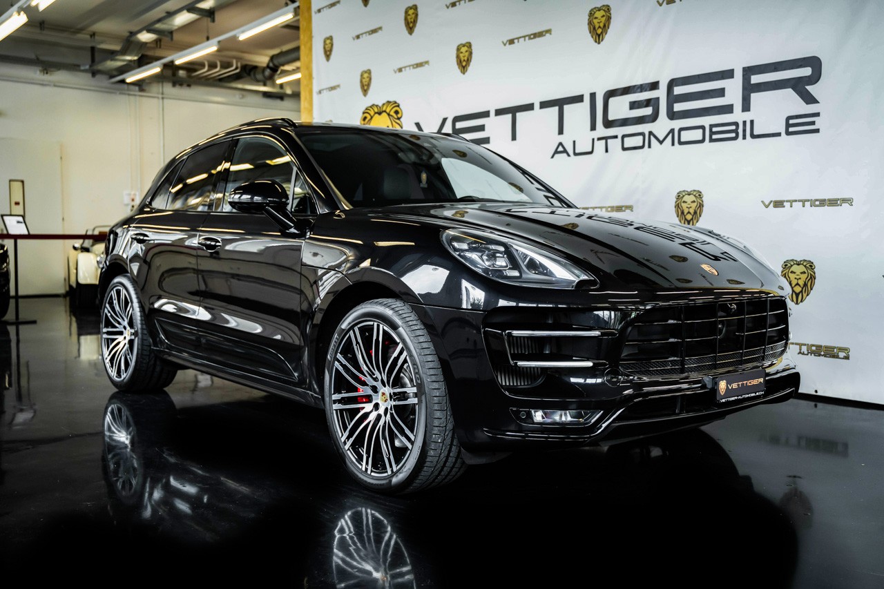 PORSCHE Macan Turbo Performance PDK