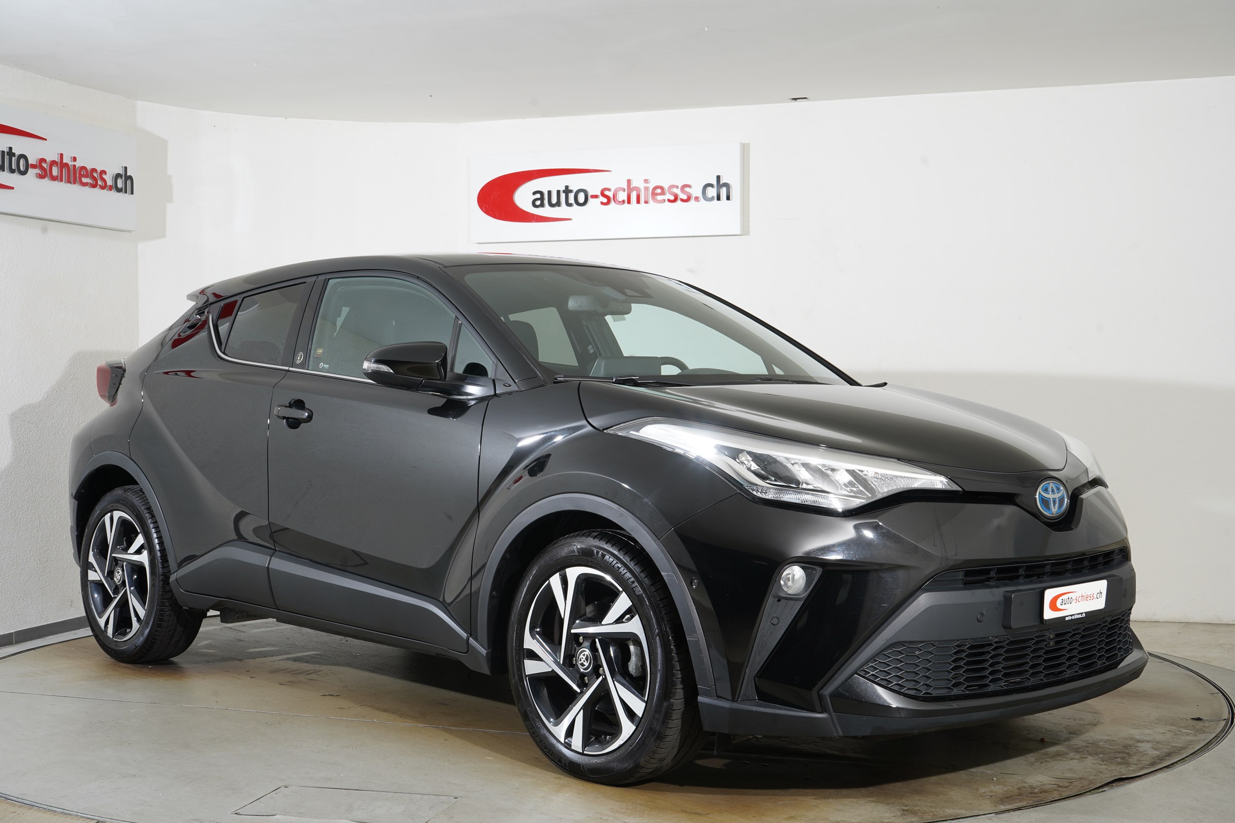 TOYOTA C-HR 1.8 HSD CVT Team D