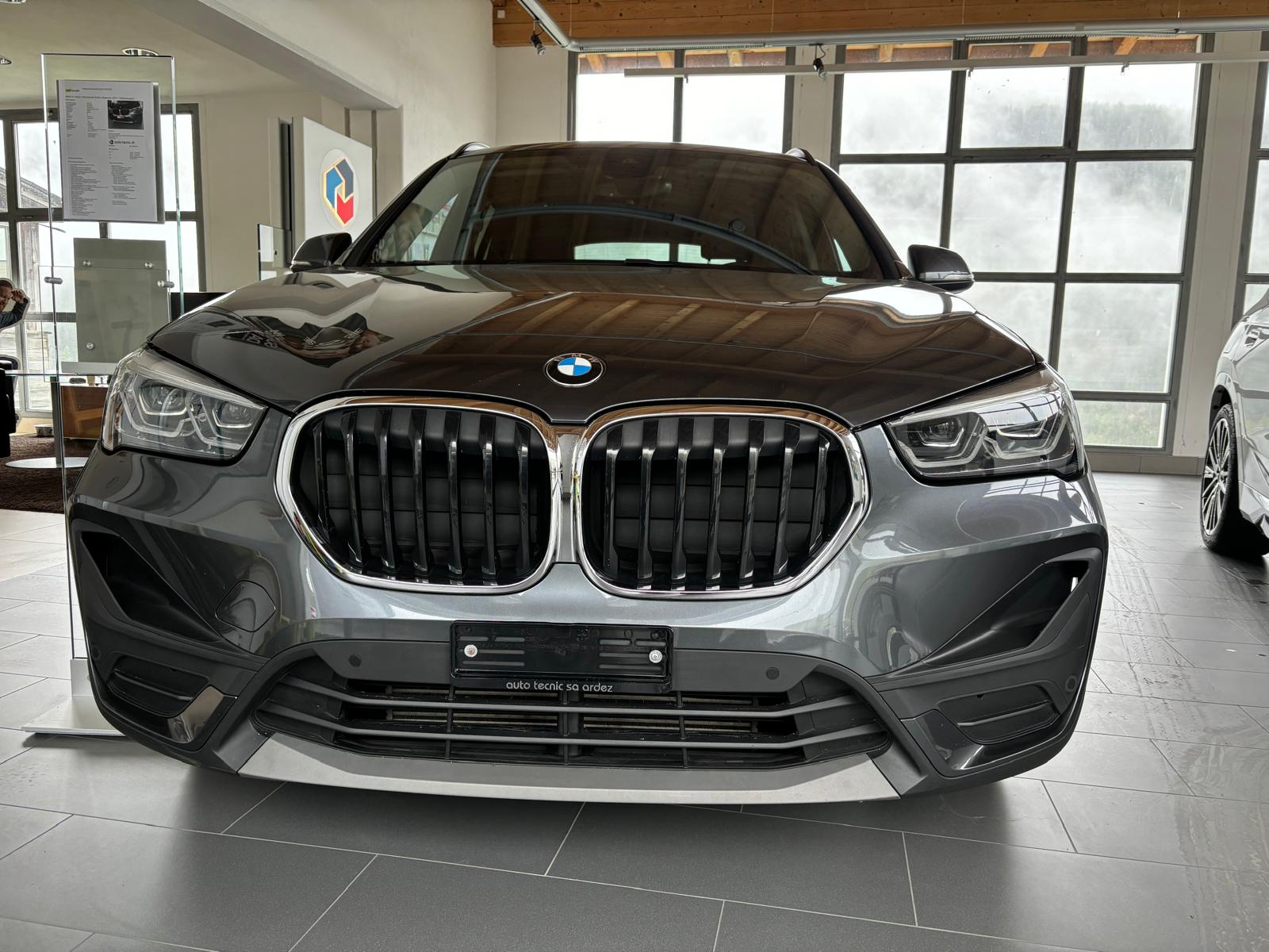 BMW X1 xDrive 18d Essential Edition Steptronic