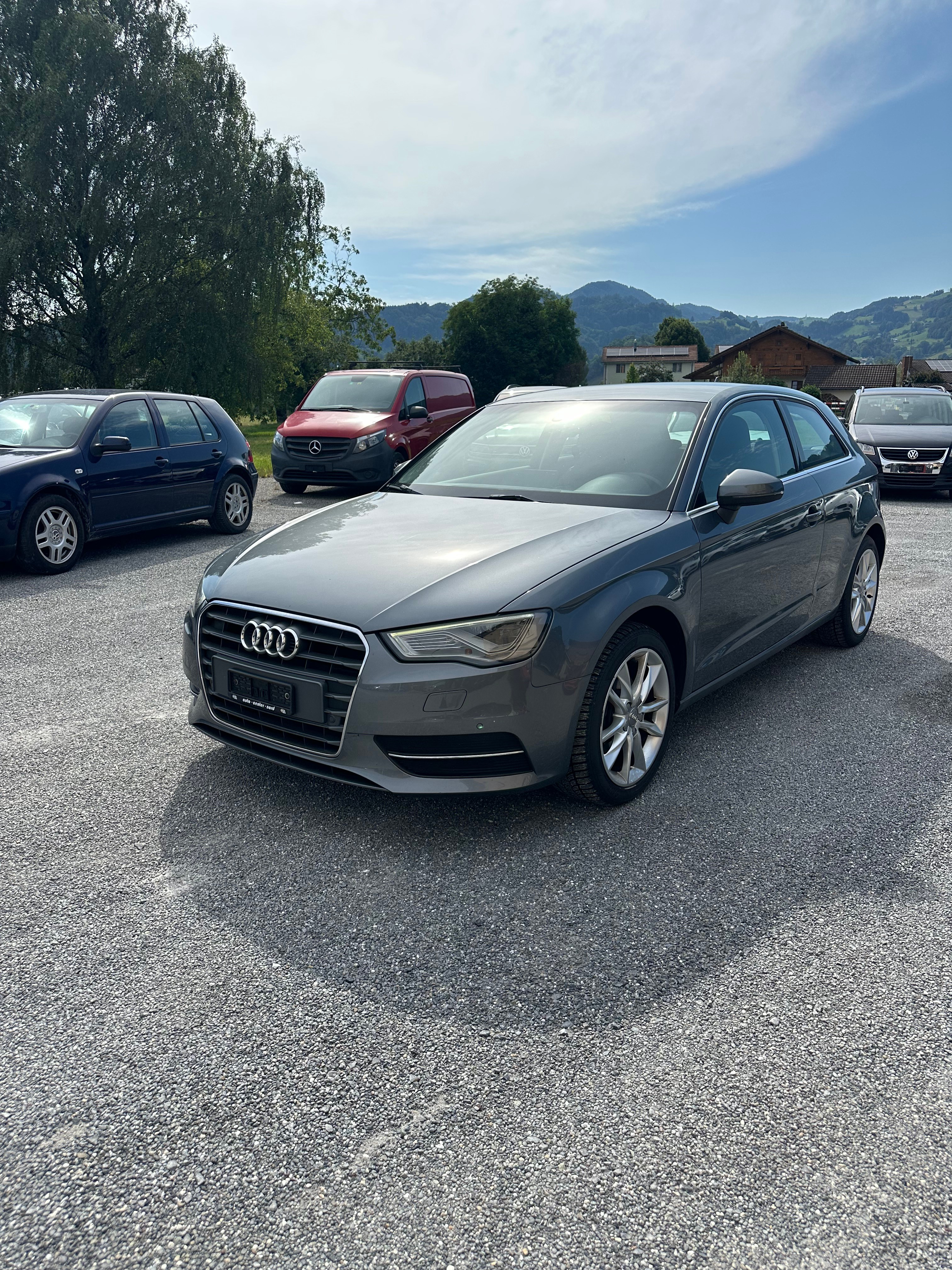 AUDI A3 1.6 TDI Attraction S-tronic