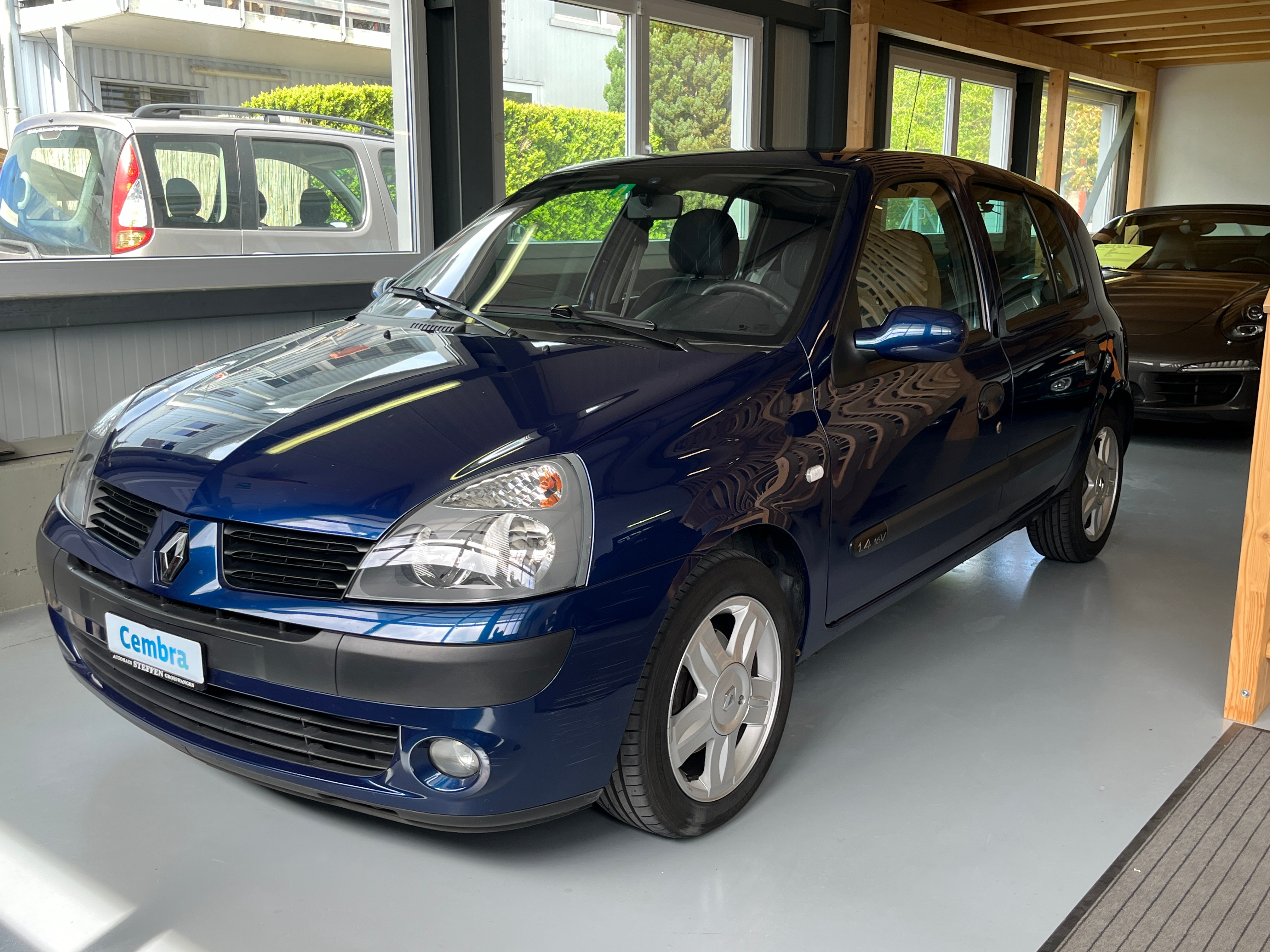 RENAULT Clio 1.4 16V Expression Confort