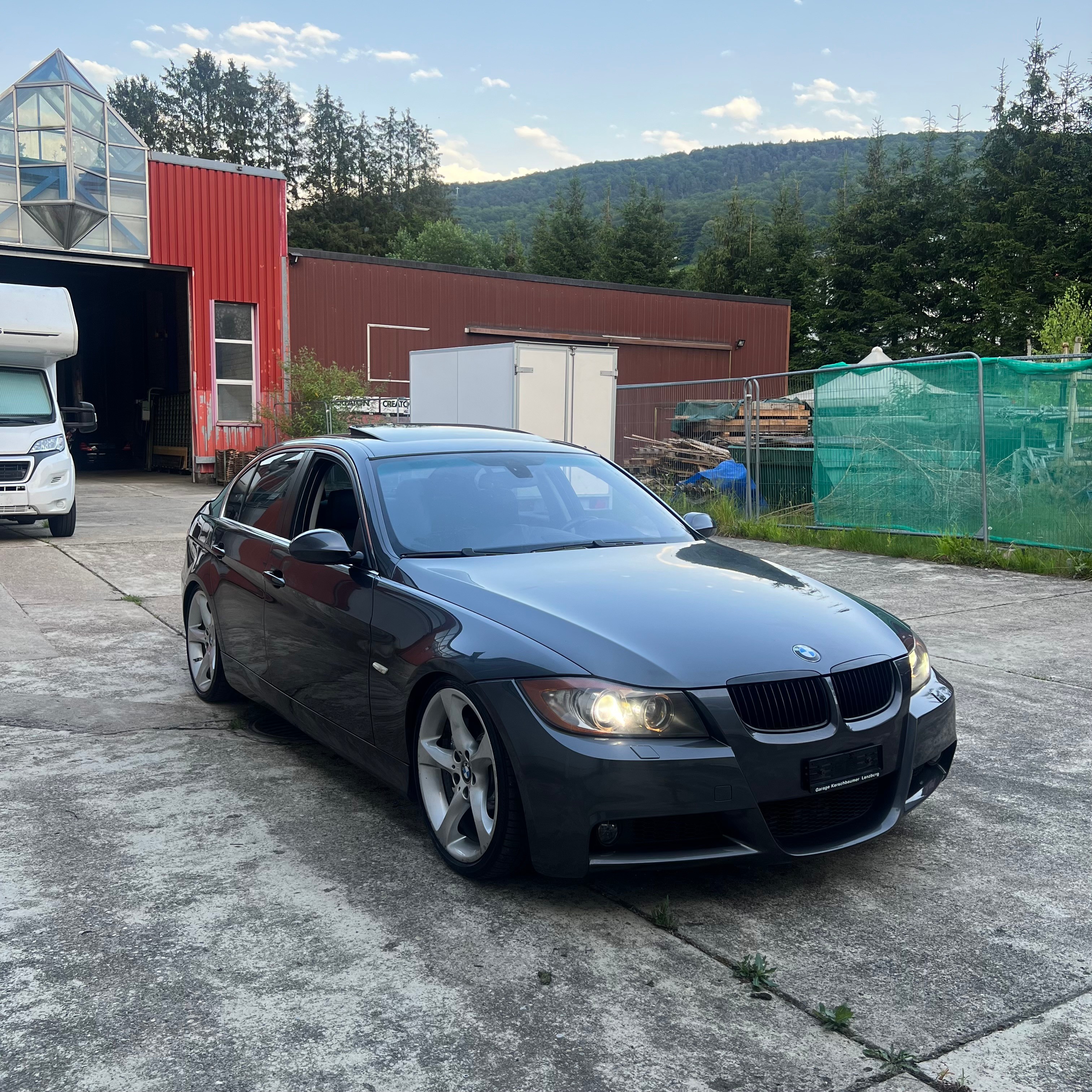 BMW 335i