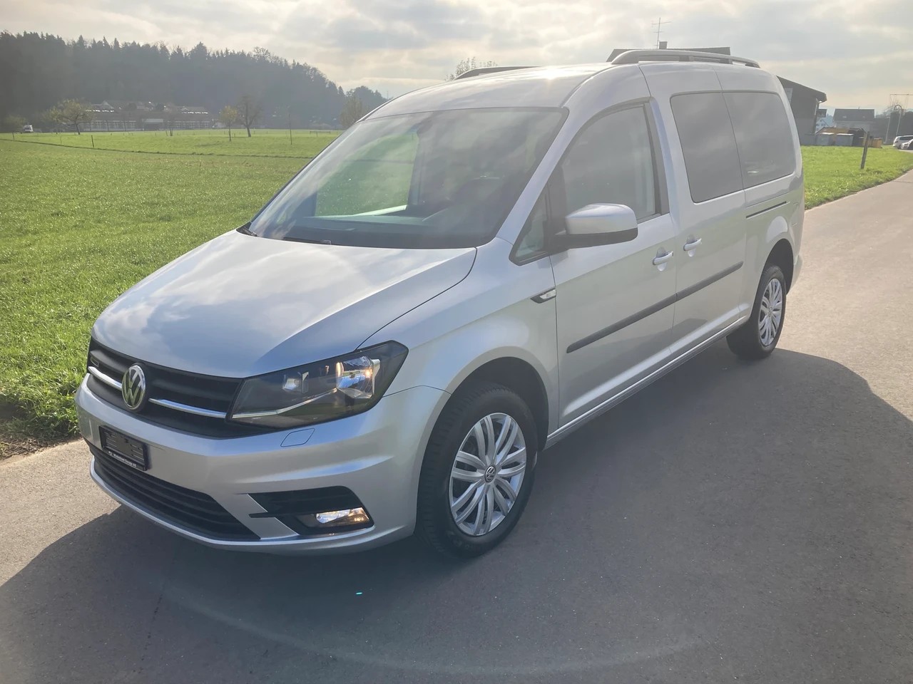 VW Caddy Maxi 2.0 TDI Family 4Motion DSG **Anhängerkupplung**7 Sitzer