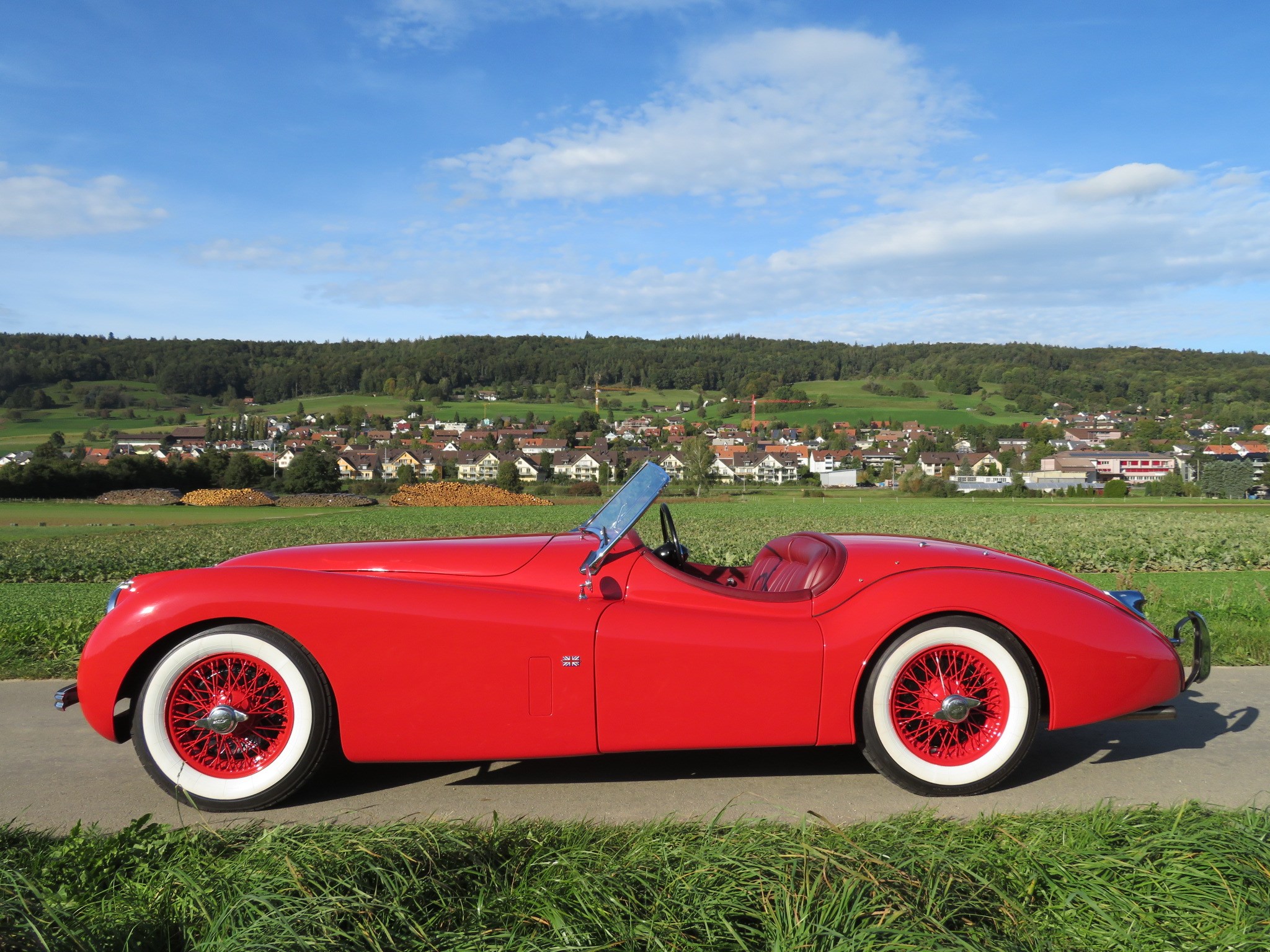 JAGUAR XK120 SE OTS