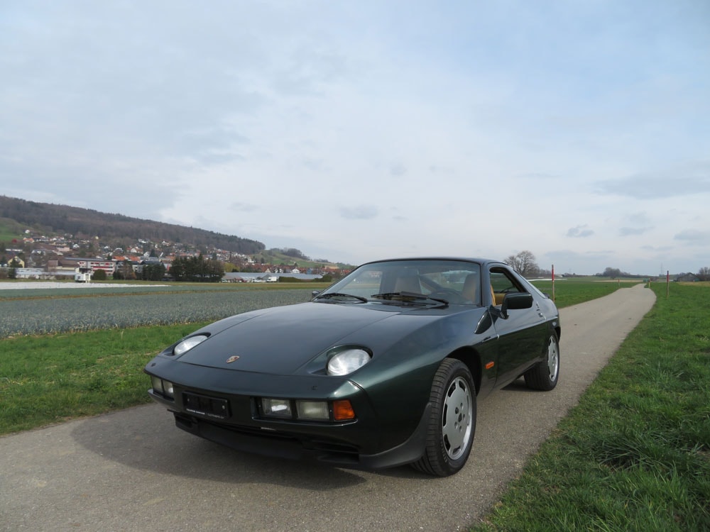 PORSCHE 928 S