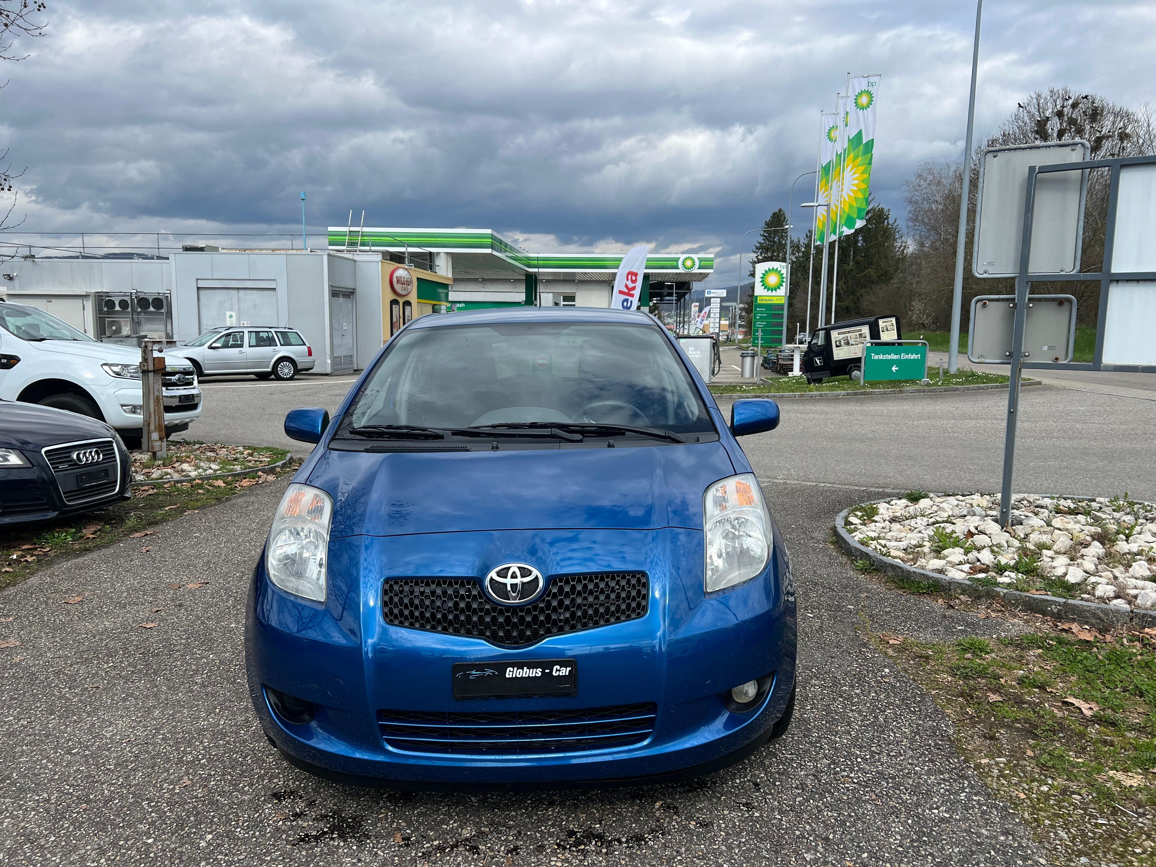 TOYOTA Yaris 1.3 Linea Sol