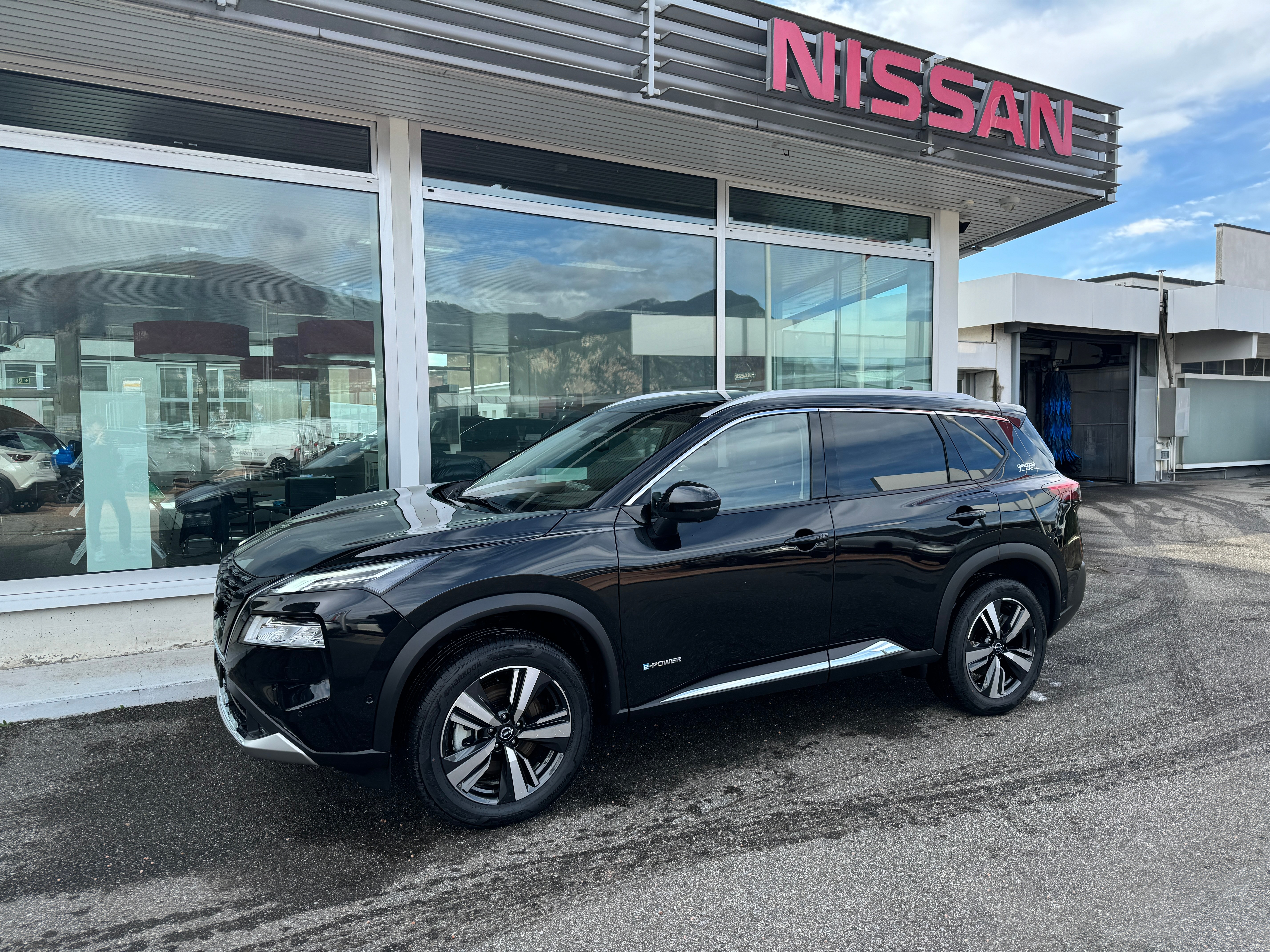 NISSAN X-Trail 1.5 VC-T e-Power 4WD 7 Sitze Unplugged Limited Ed.