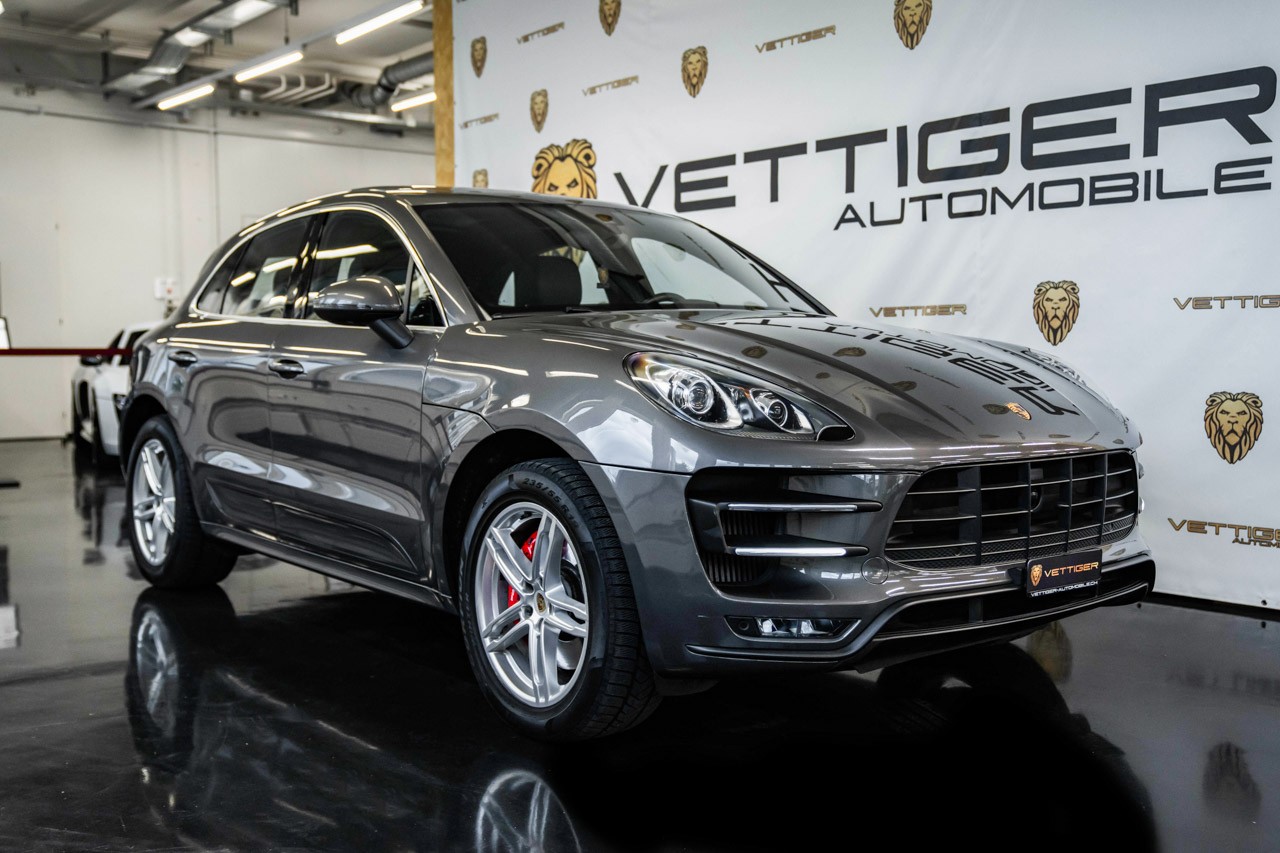 PORSCHE Macan Turbo PDK