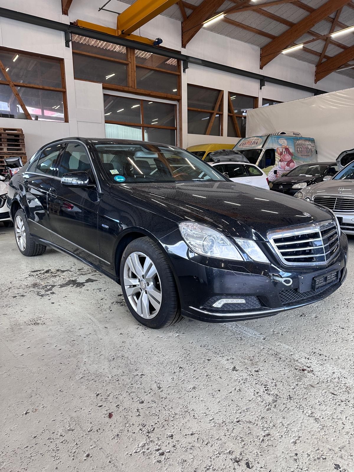 MERCEDES-BENZ E 350