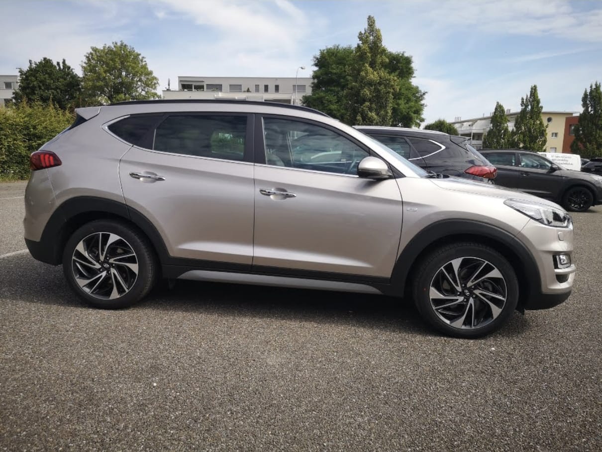 HYUNDAI Diesel 2.0 48V Mildhybrid Crdi 185 Varetex 4WD/White Sand/8 Gang Automat/18.12.2019