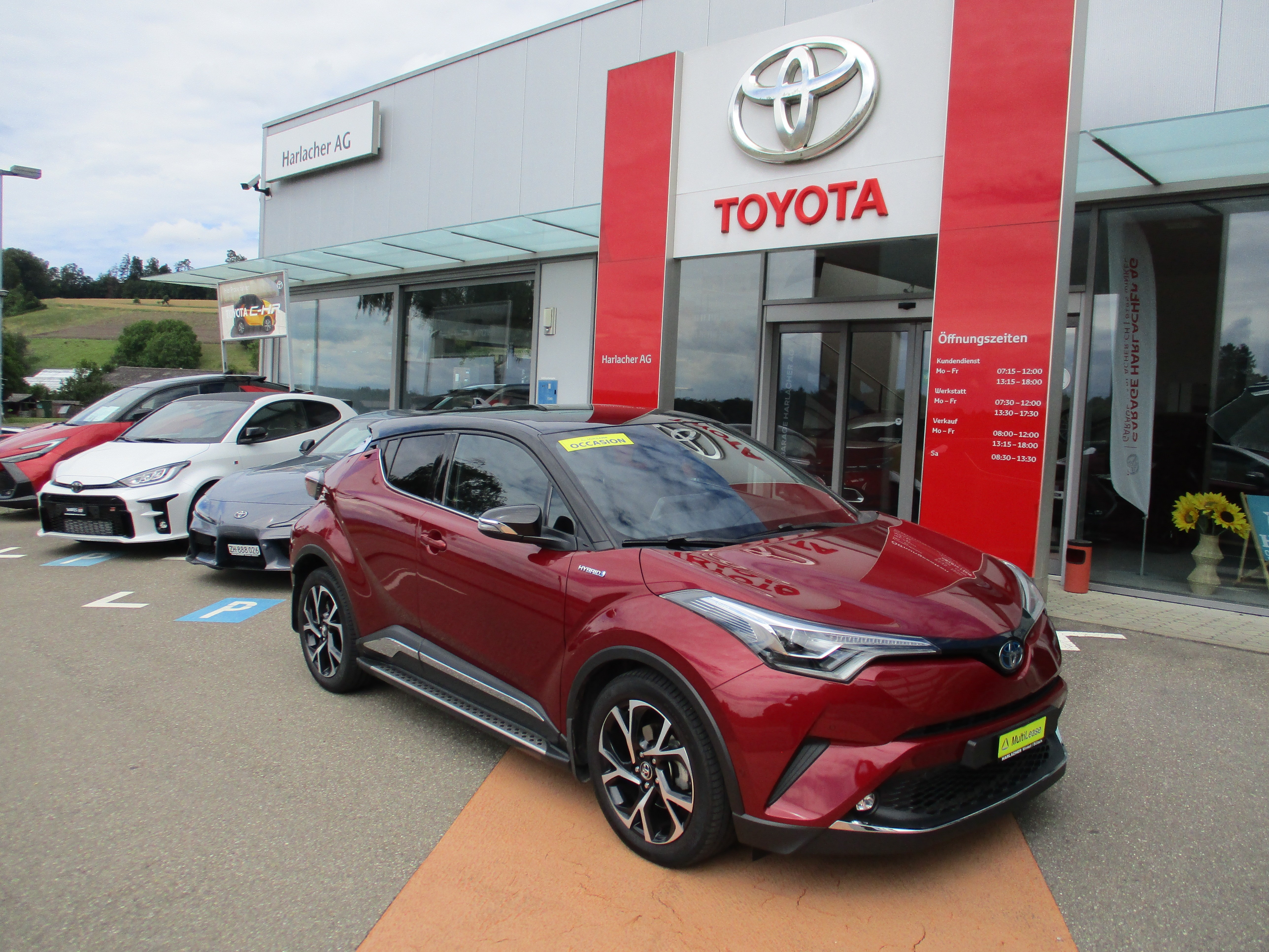 TOYOTA C-HR 1.8 HSD Trend CVT