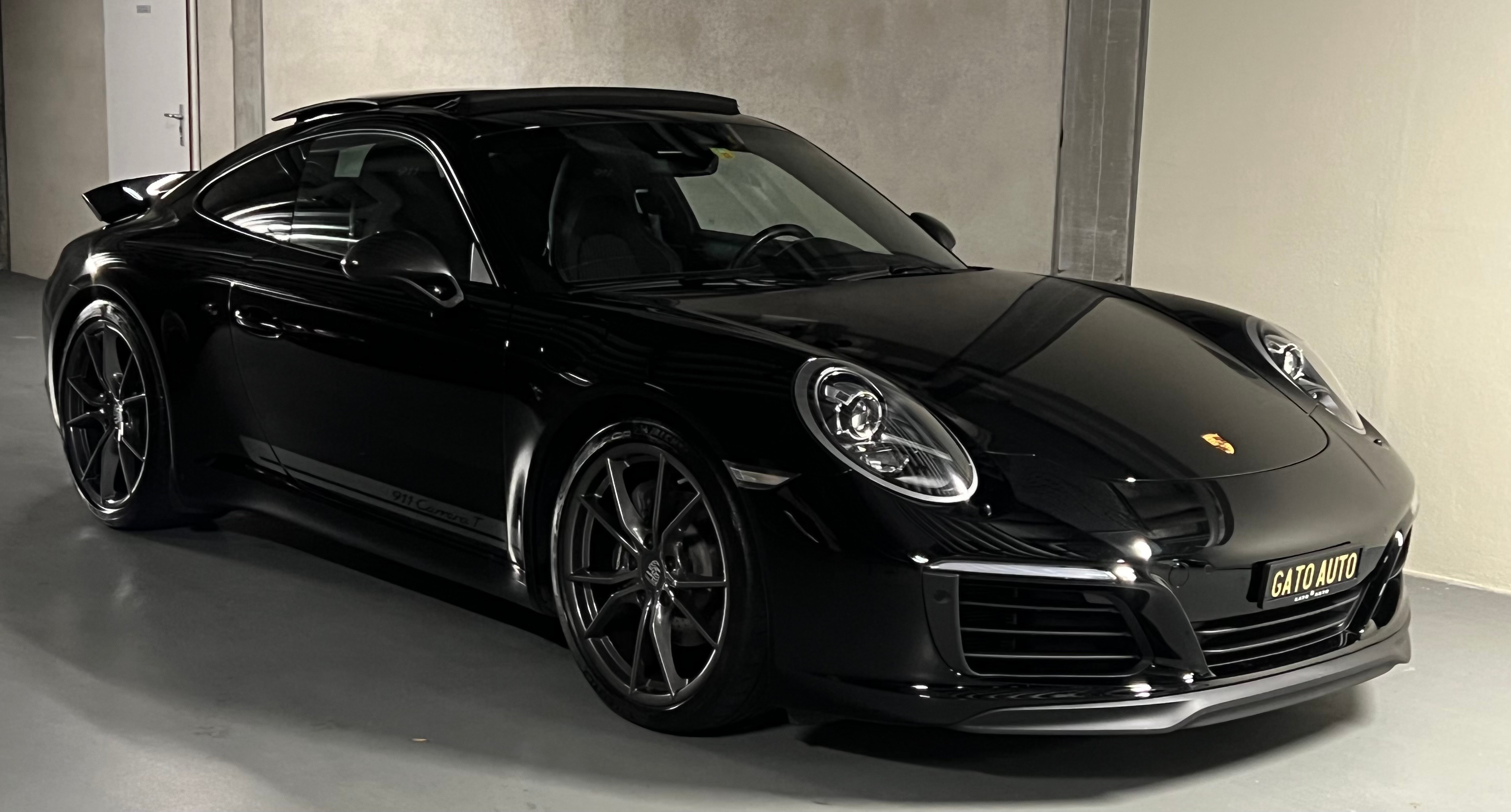 PORSCHE 911 Carrera PDK