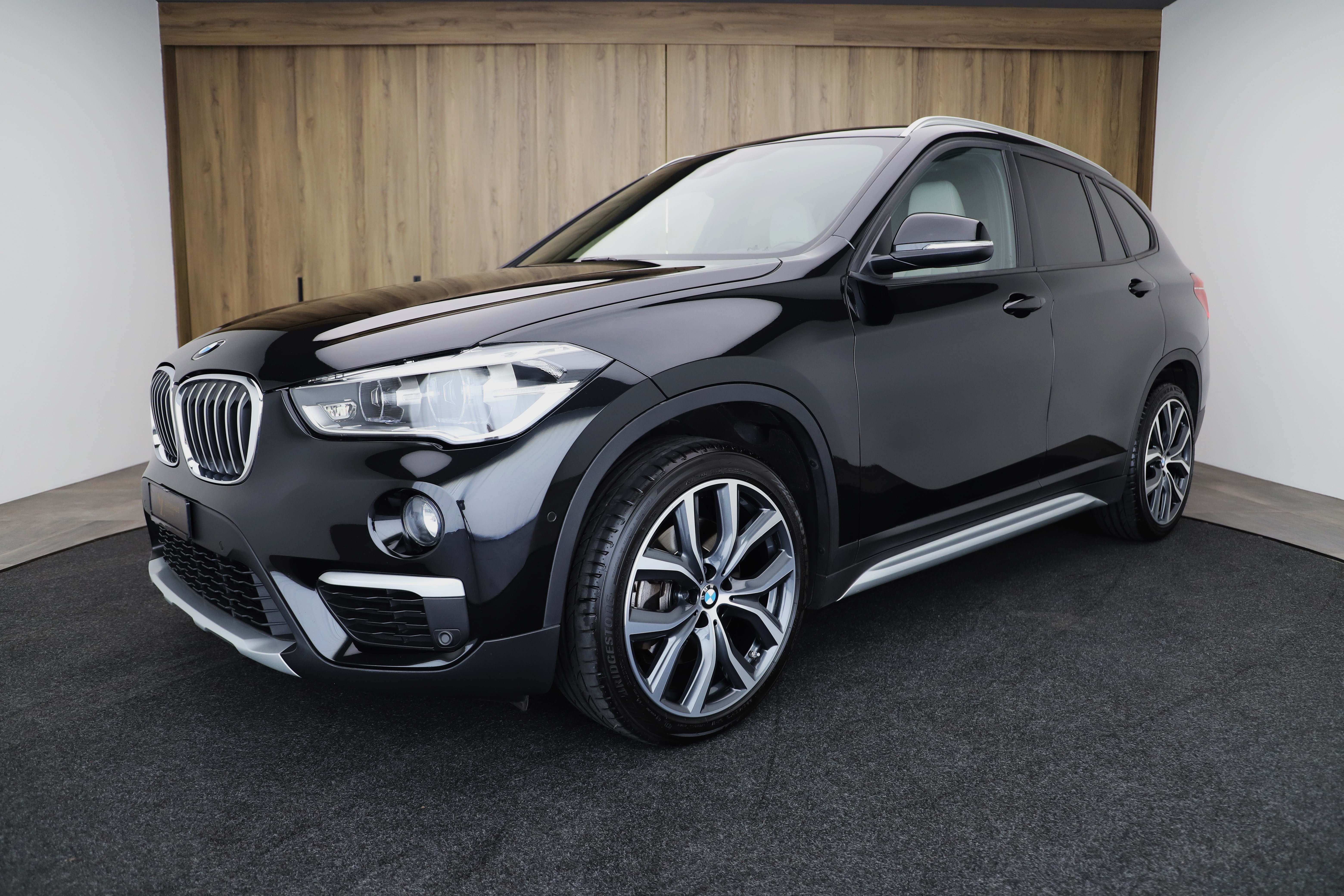 BMW X1 xDrive 25i xLine Steptronic