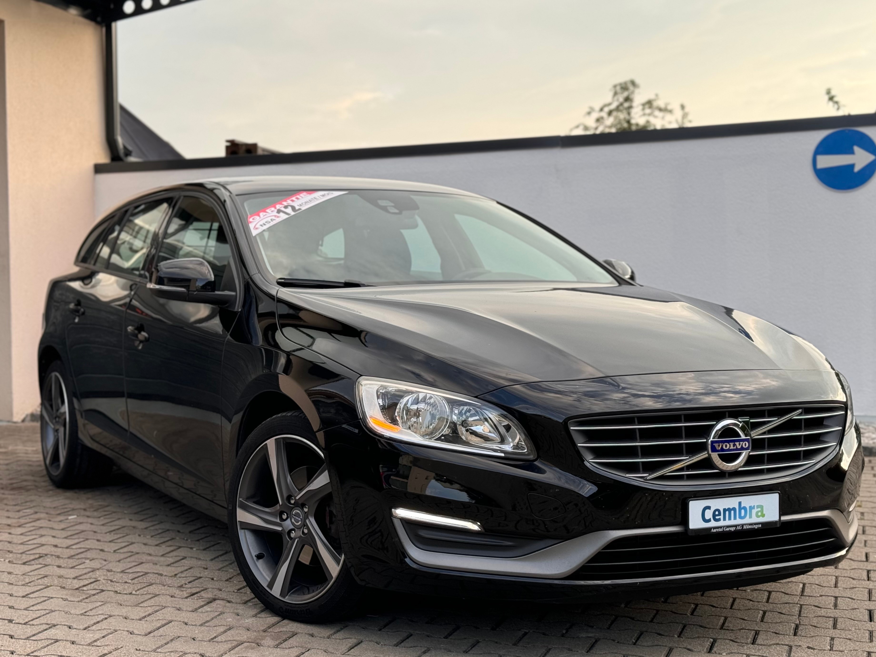 VOLVO V60 D2 Summum R-Design Powershift