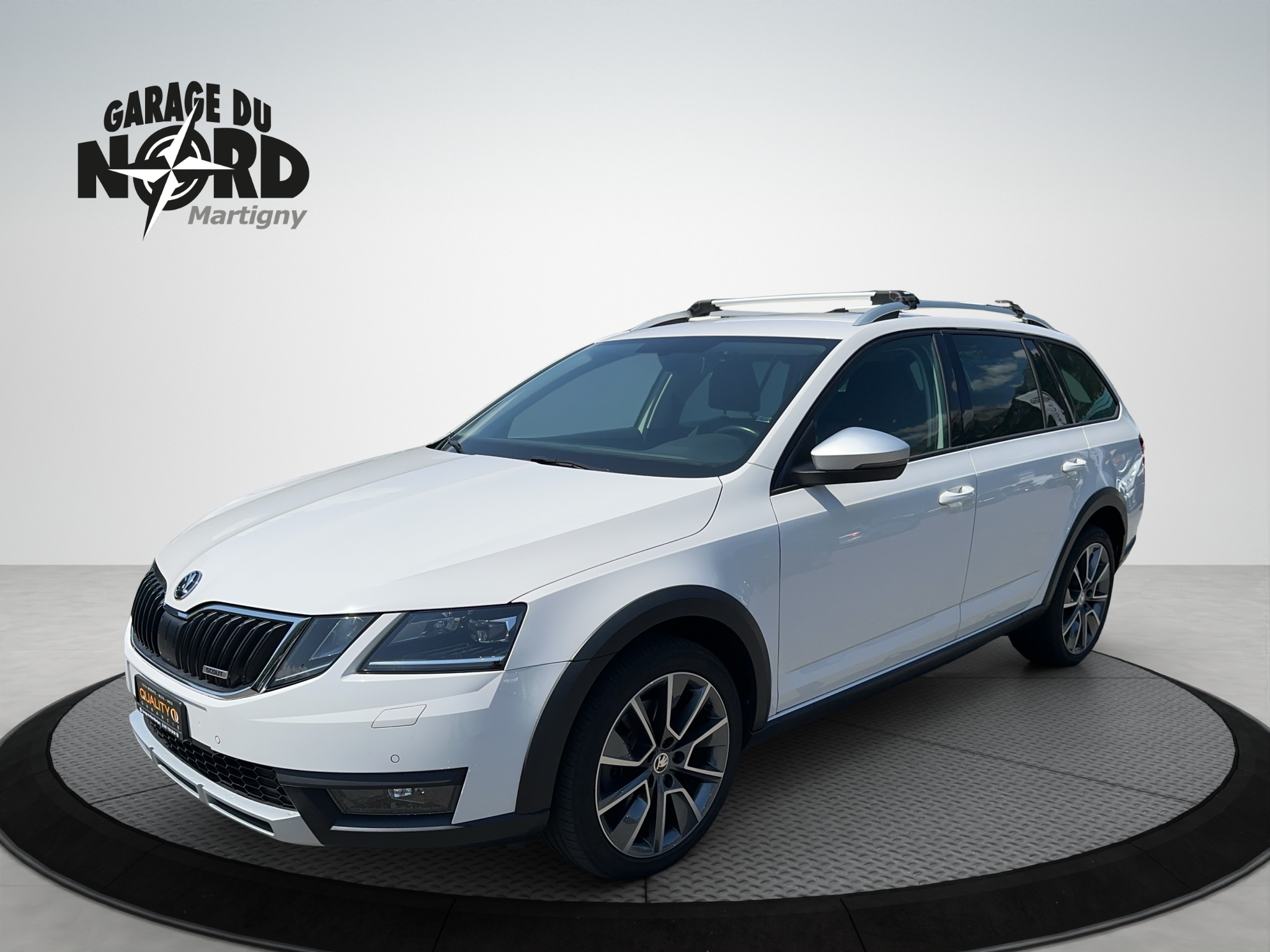 SKODA Octavia Combi 2.0 TSI Scout 4x4 DSG