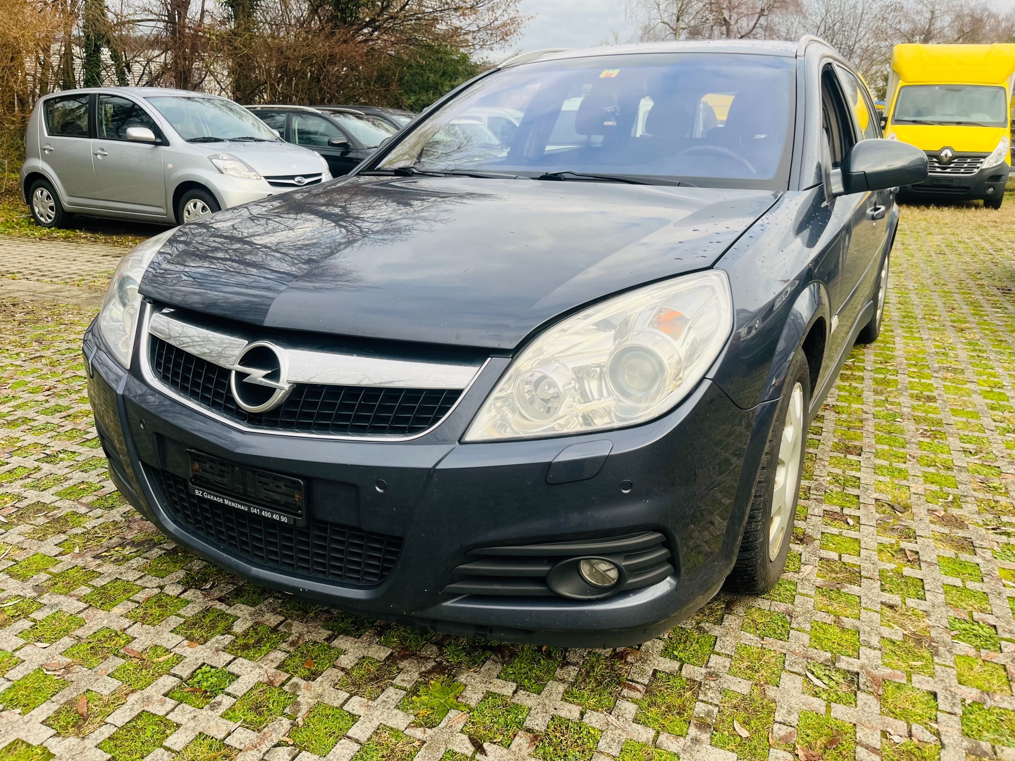 OPEL Vectra Caravan 2.2 (Essentia)