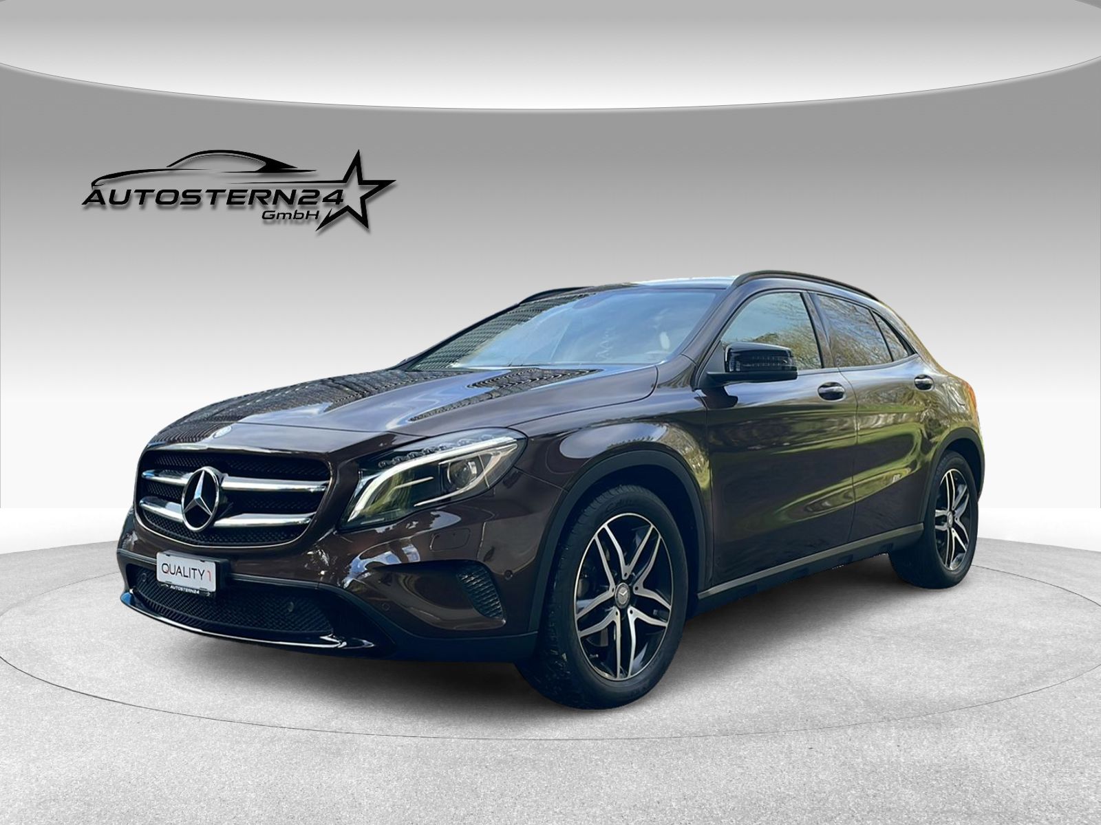 MERCEDES-BENZ GLA 250 Style 4Matic 7G-DCT