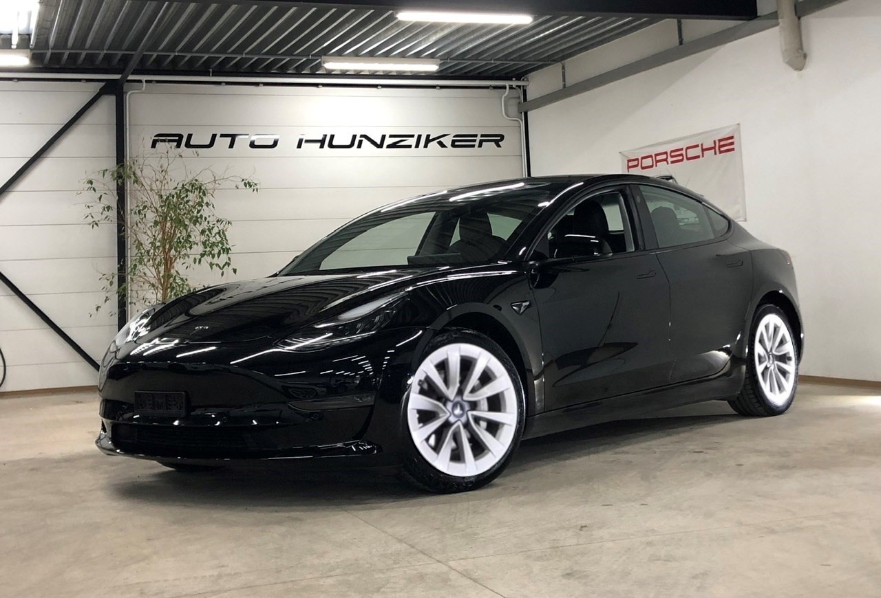 TESLA Model 3 Long Range Dual Motor AWD 498 PS / Facelift / Wärmepumpe