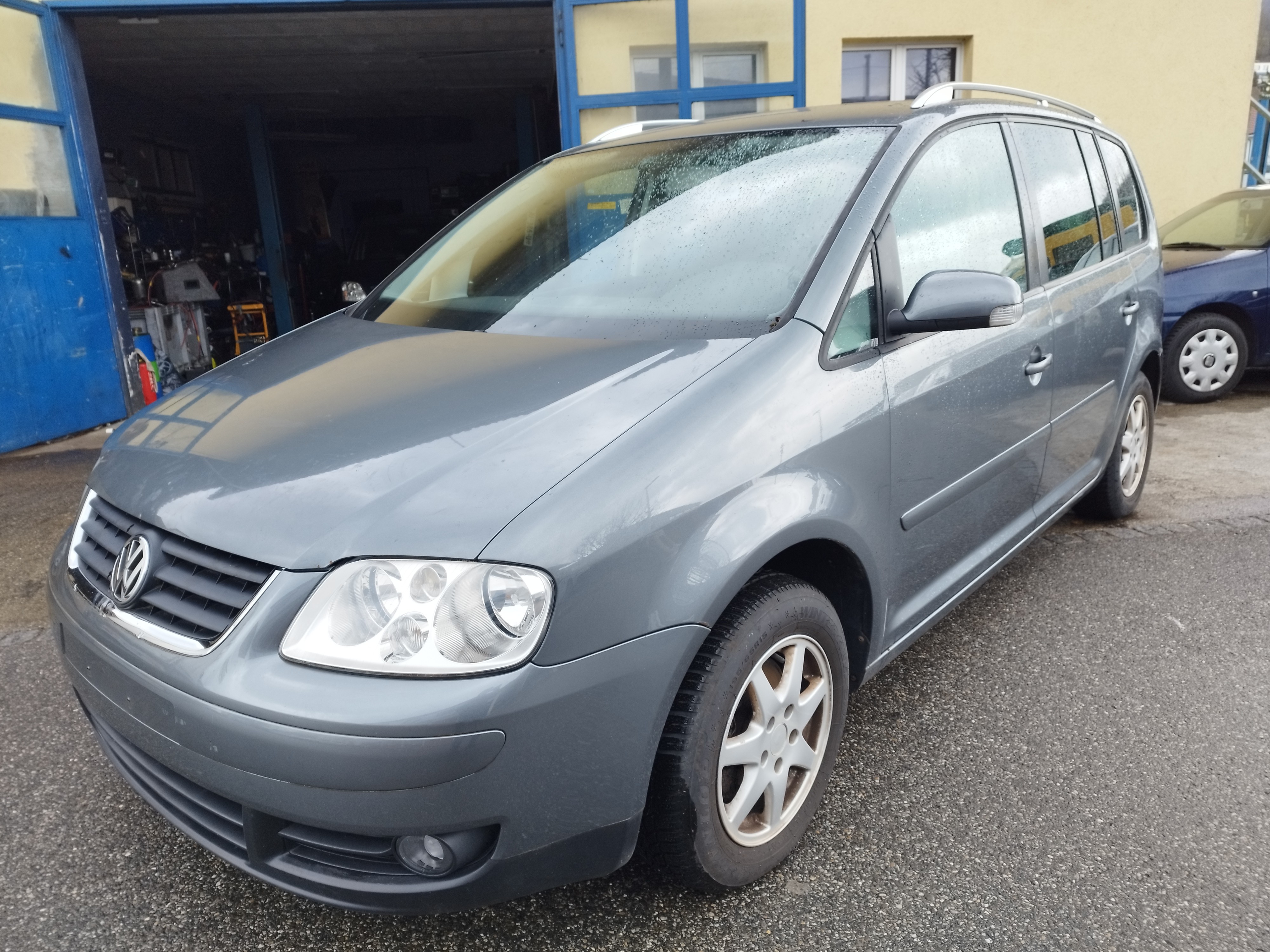 VW Touran 2.0 FSI Highline