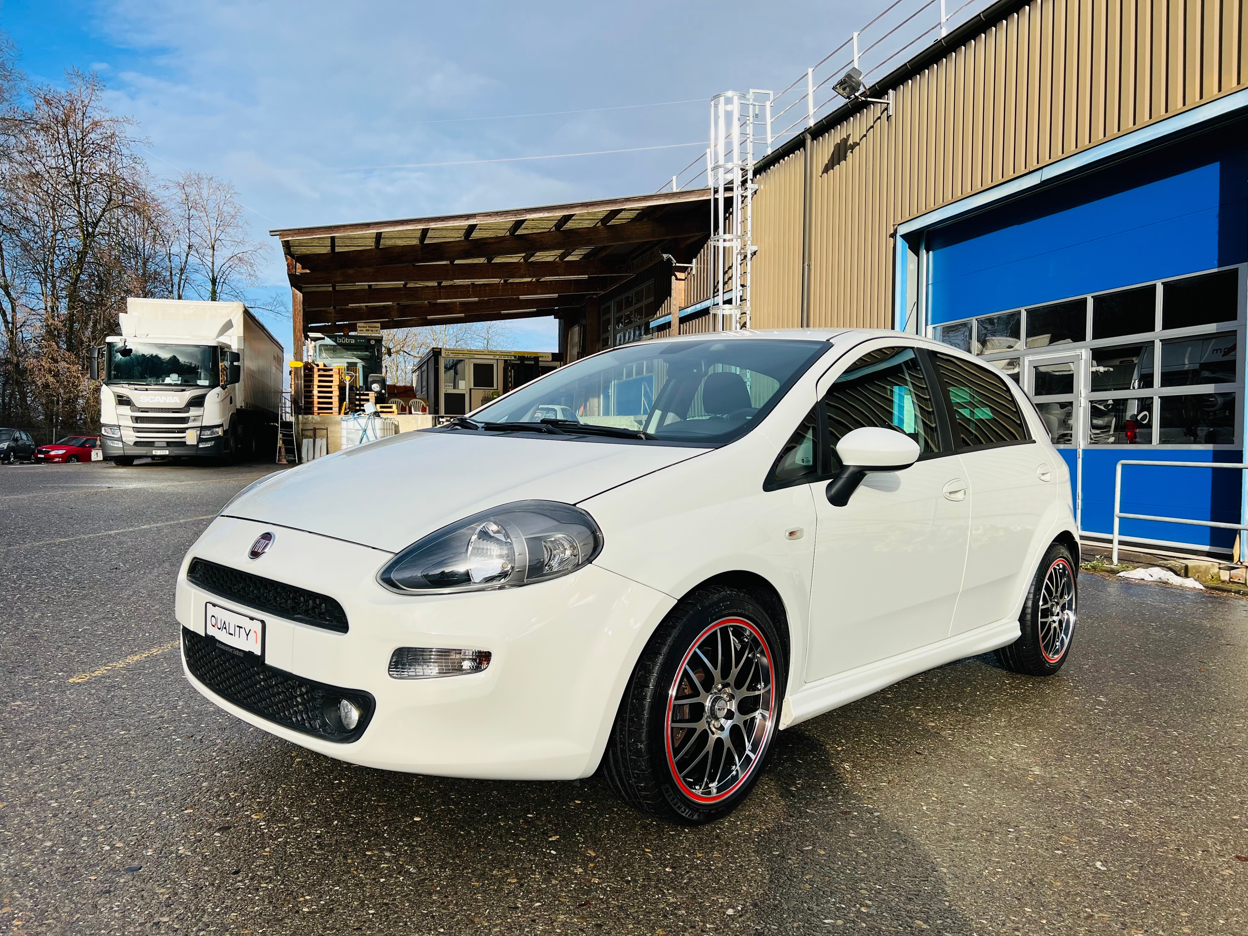 FIAT Punto 1.4 16V Turbo Lounge