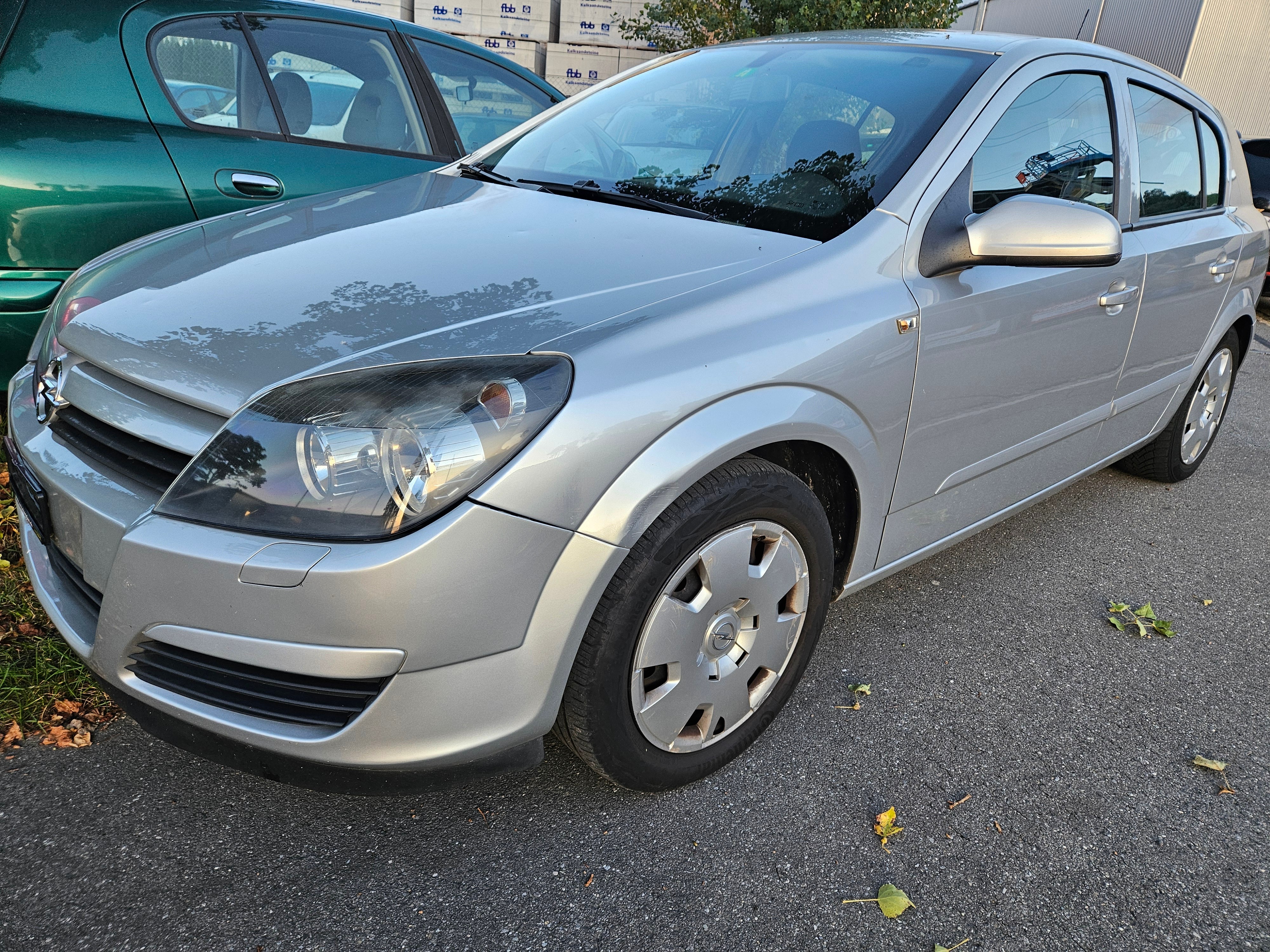 OPEL Astra 1.8i 16V Essentia