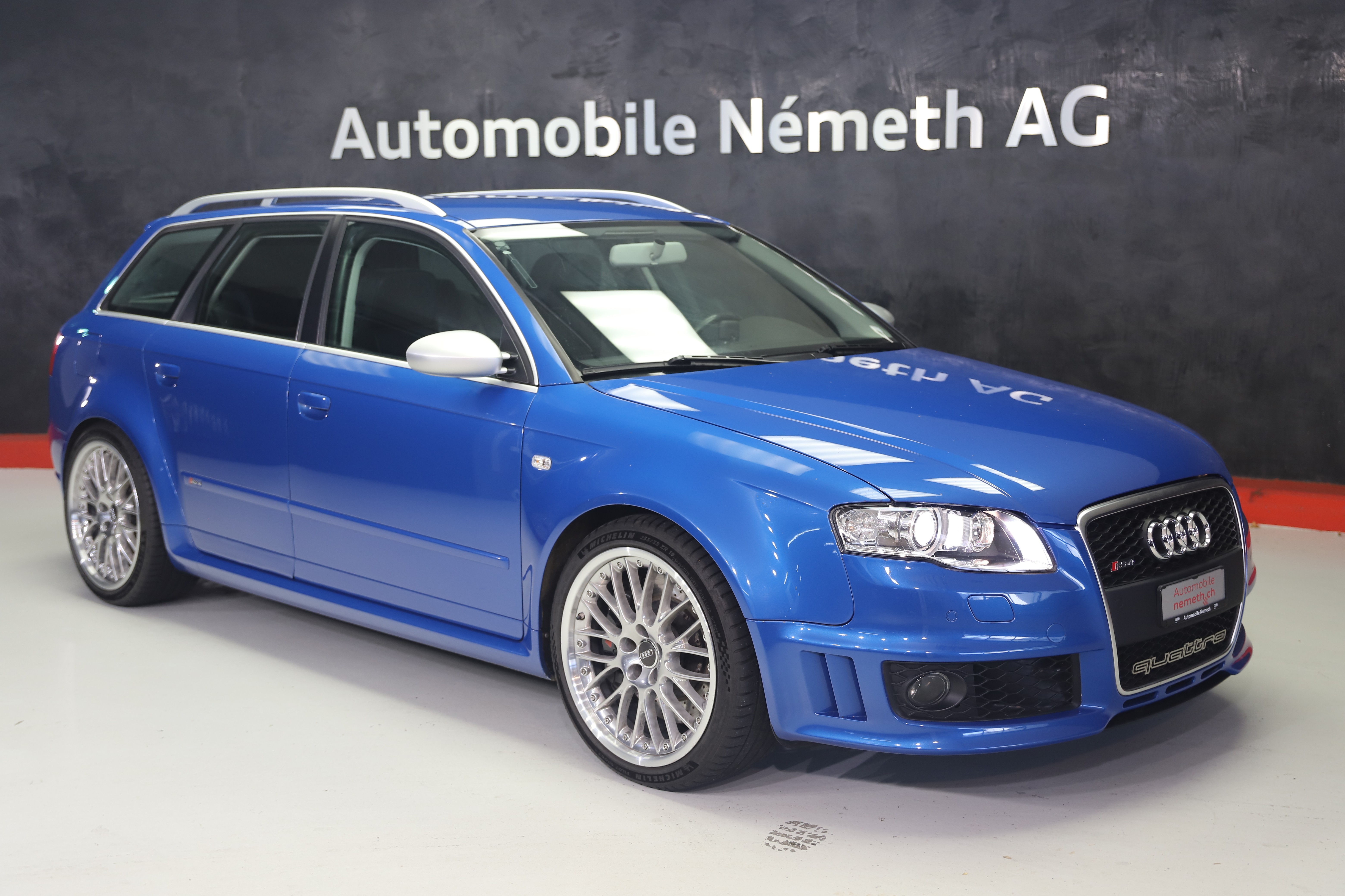 AUDI RS4 Avant 4.2 V8 quattro