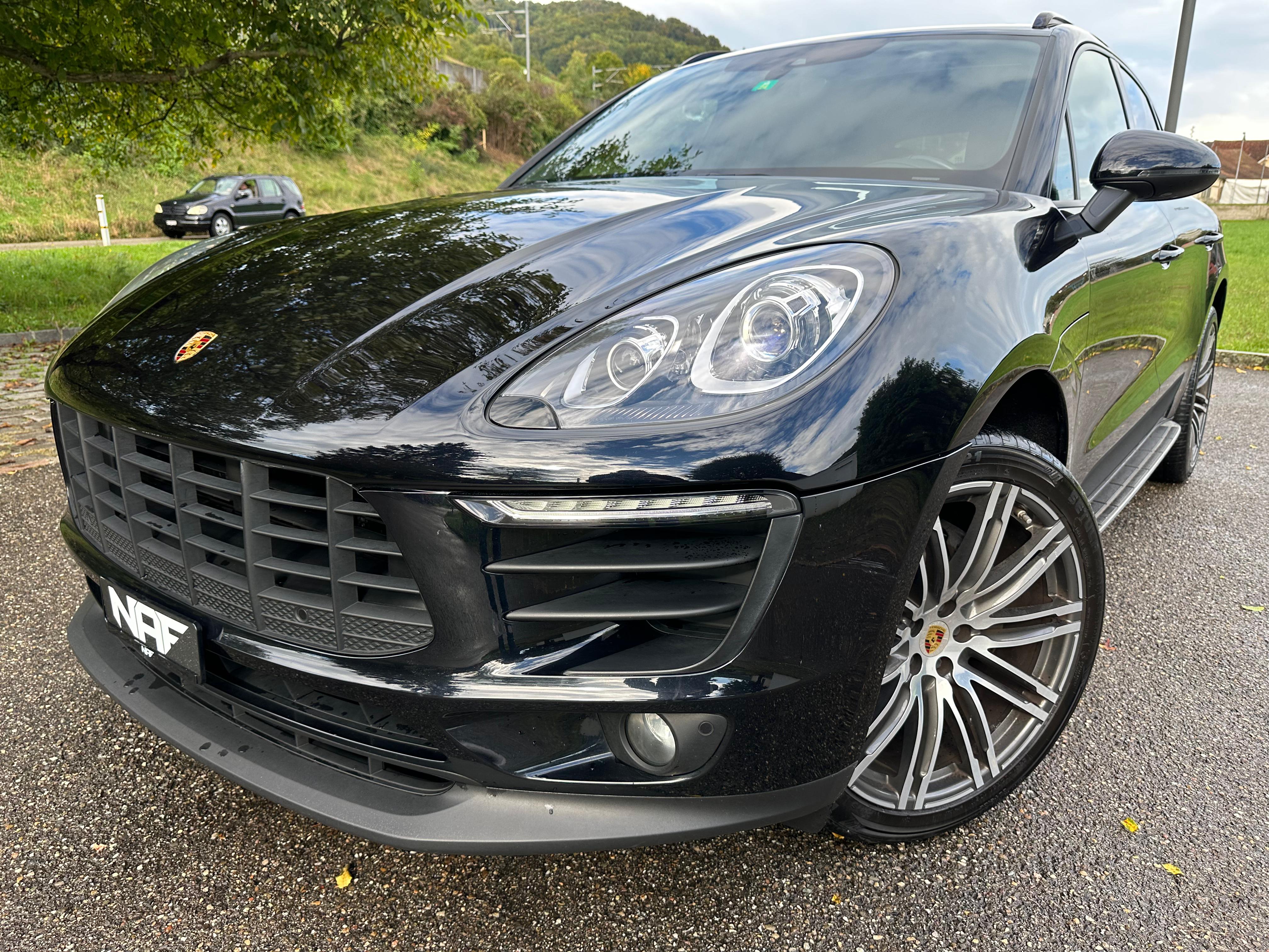 PORSCHE Macan PDK