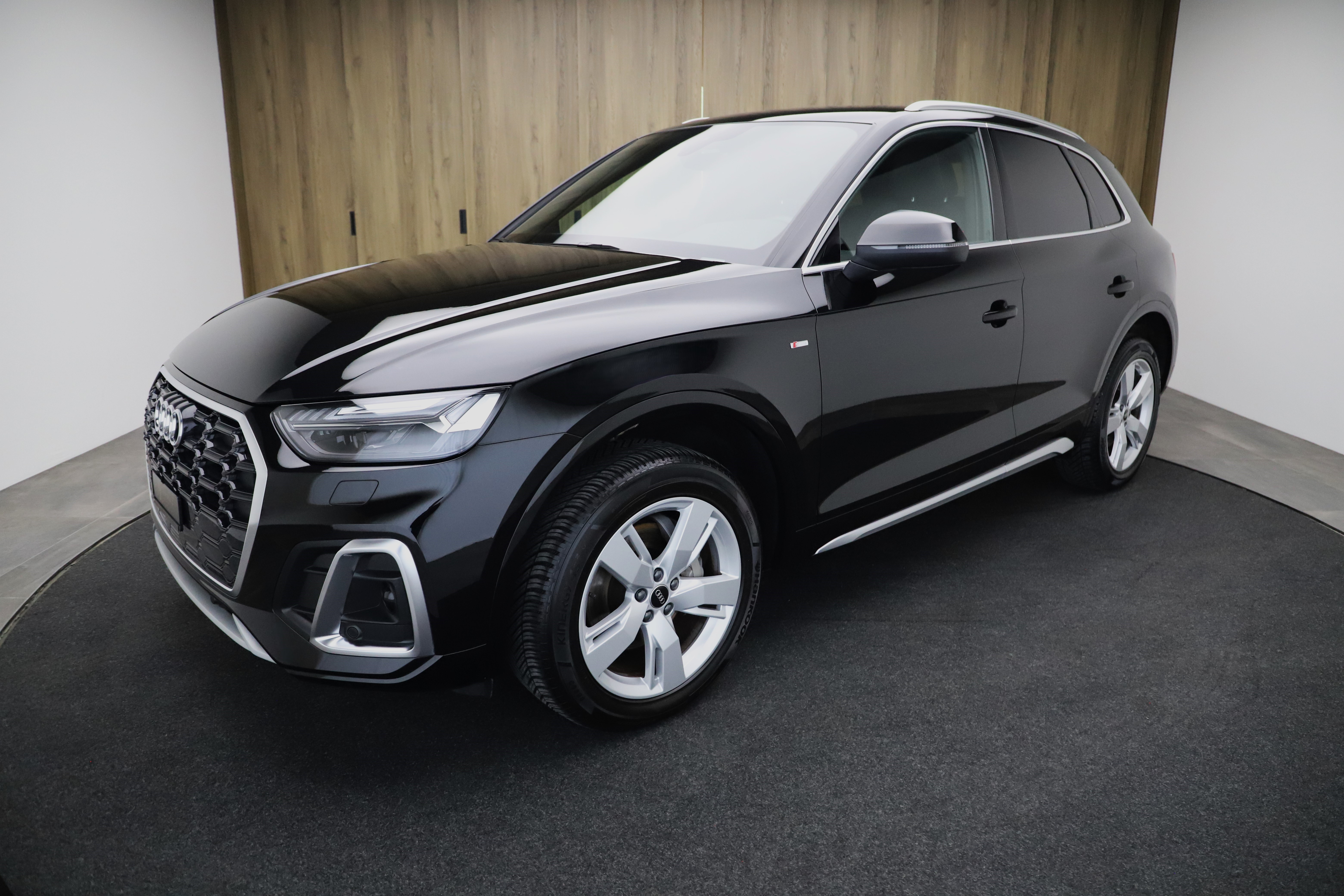 AUDI Q5 40 TFSI S Line quattro S-tronic