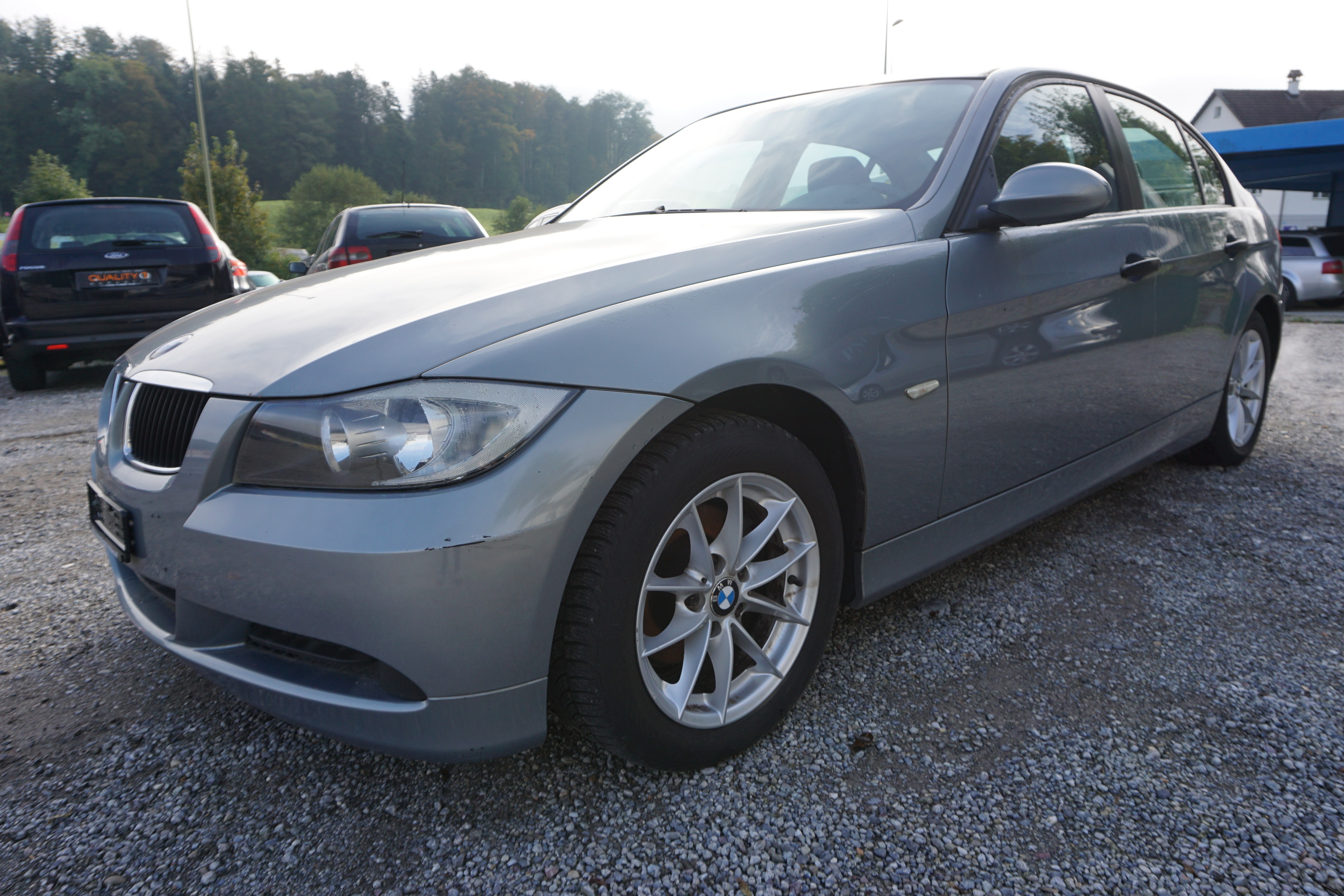 BMW 320i