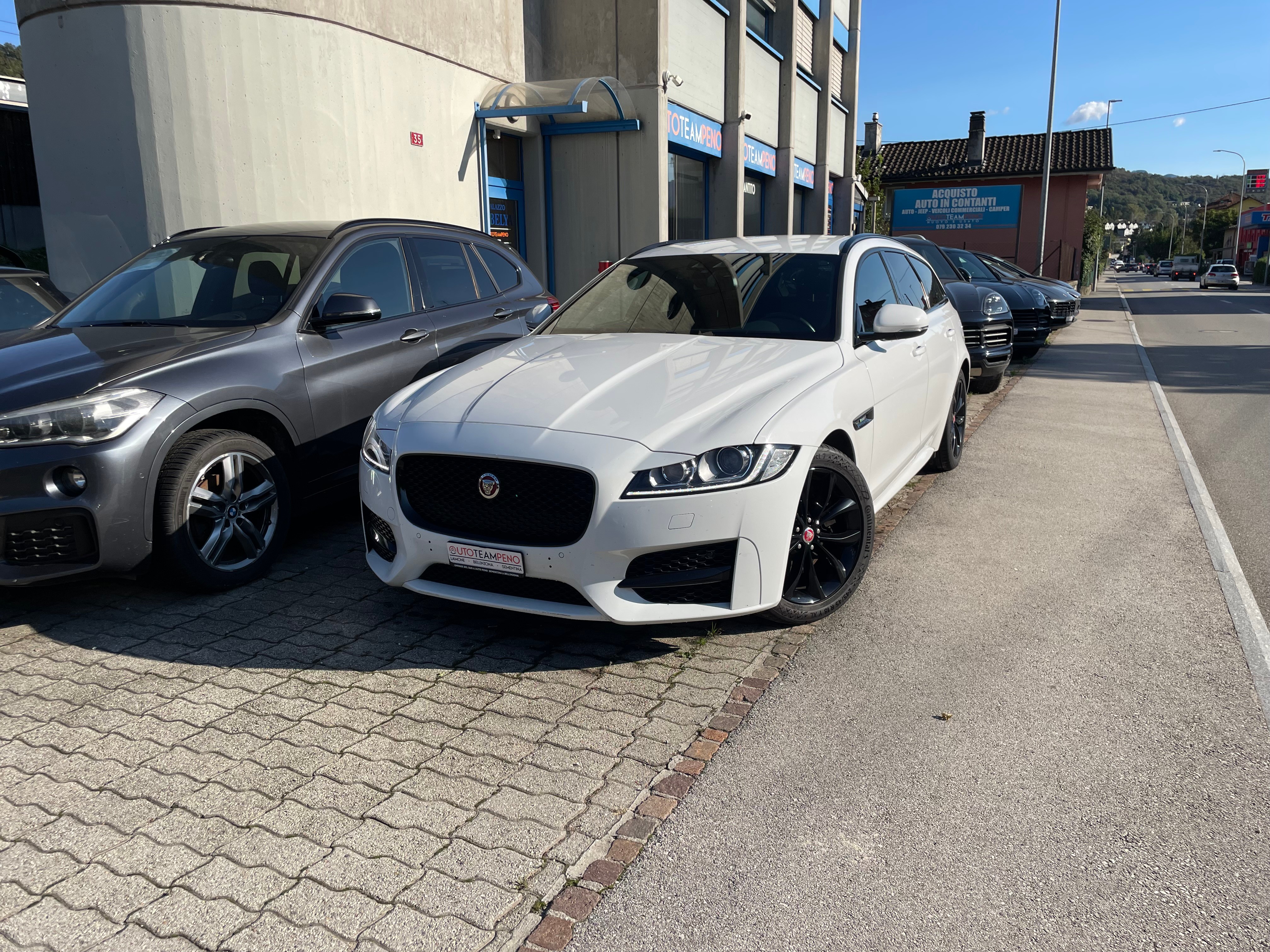 JAGUAR XF Sportbrake 2.0 240 R-Sport AWD Automatic