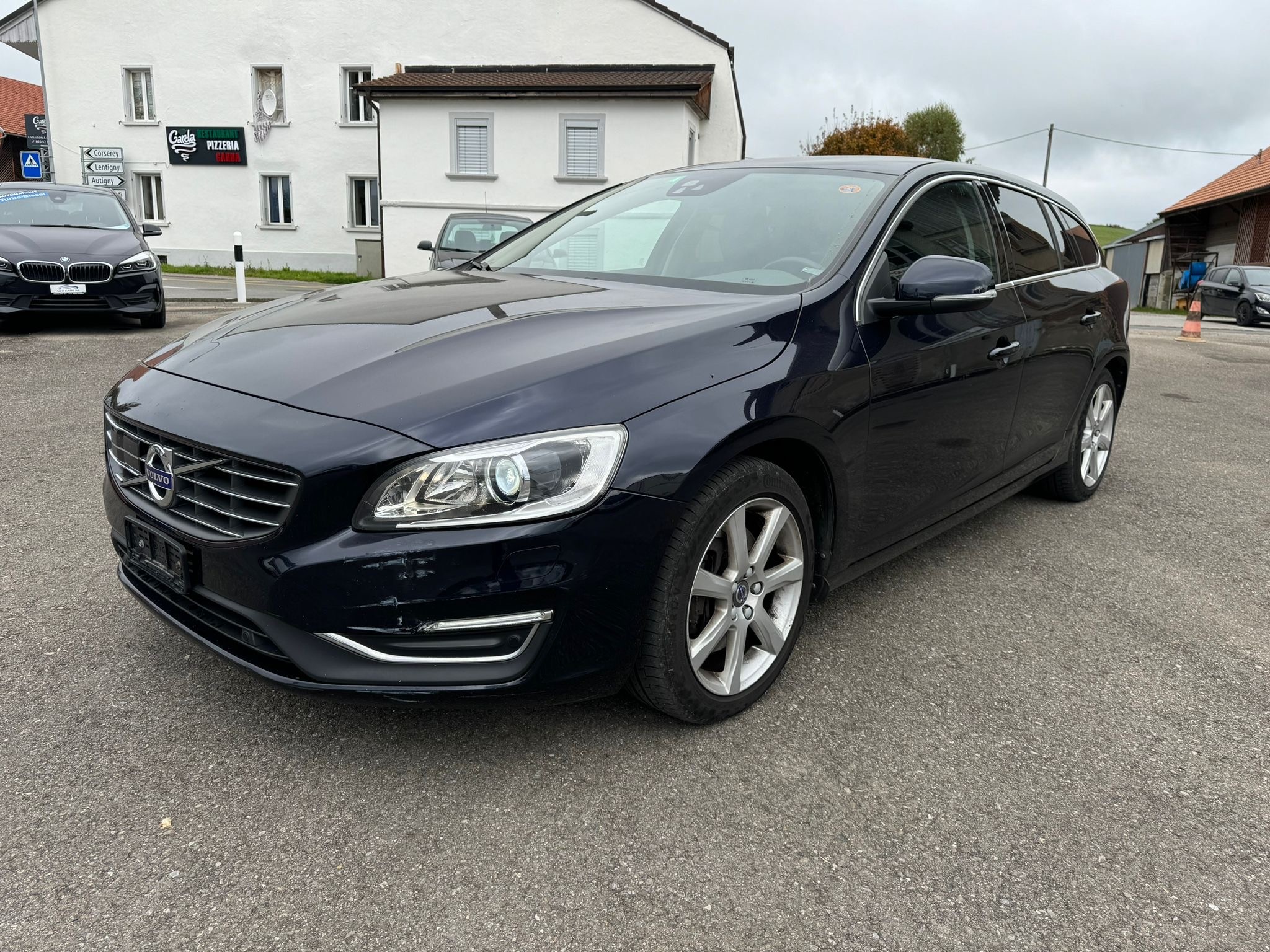 VOLVO V60 D4 AWD Kinetic Geartronic