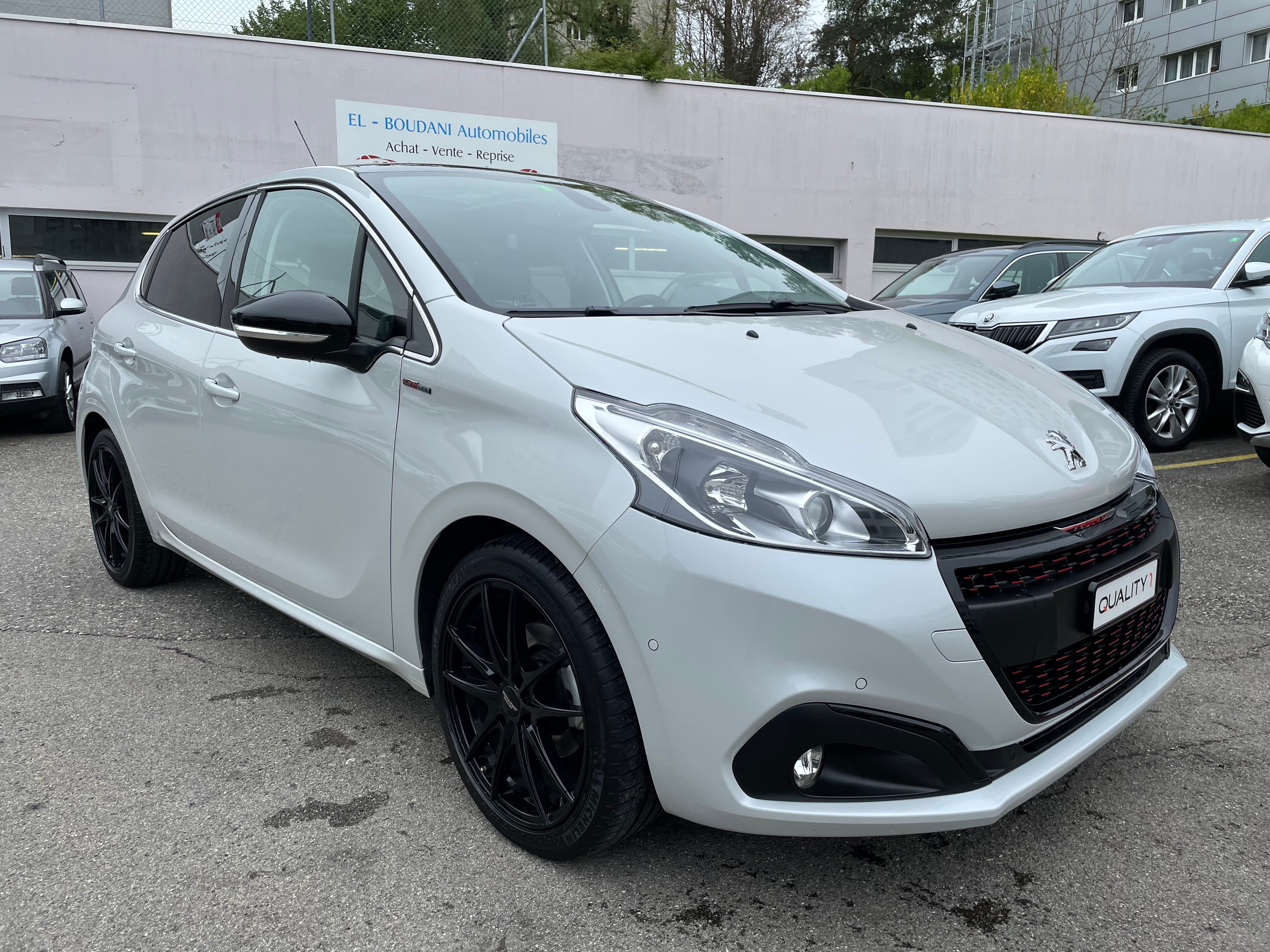 PEUGEOT 208 1.2 PureTech GT Line EAT6