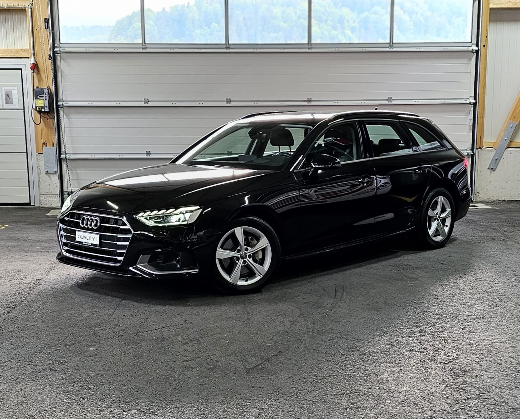 AUDI A4 Avant 40 TDI advanced S-tronic *CH Fahrzeug*