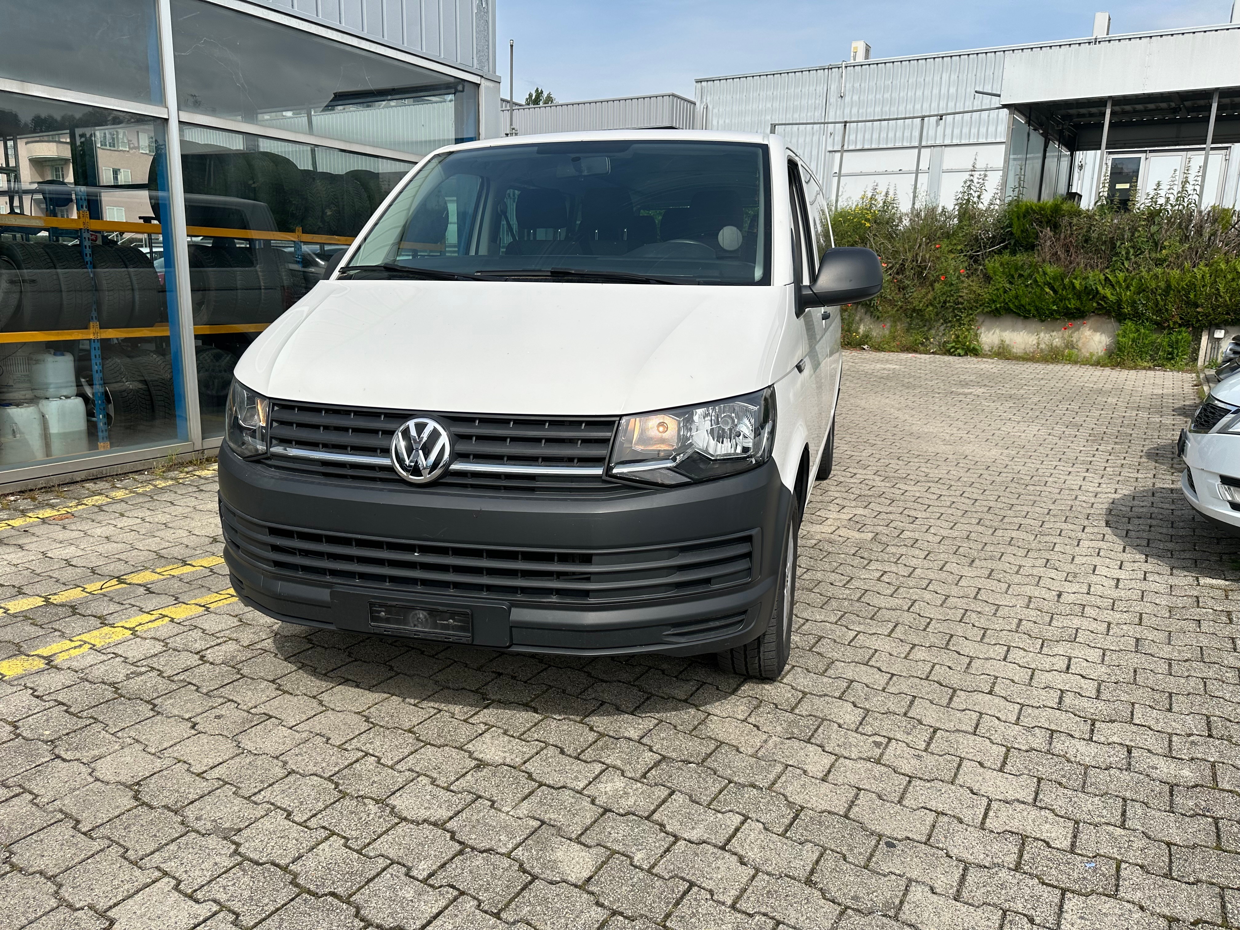 VW T6 2.0 TDI . 9 place